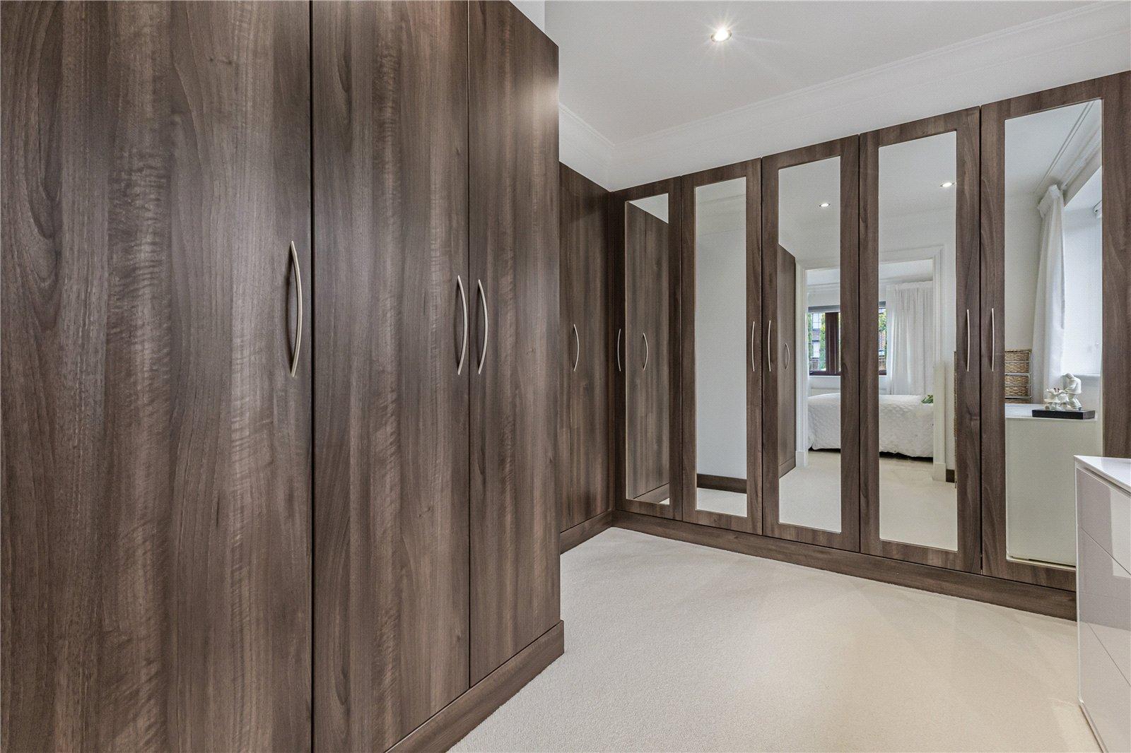 4 bedroom bungalow for sale in Rainham | Robinson Michael & Jackson
