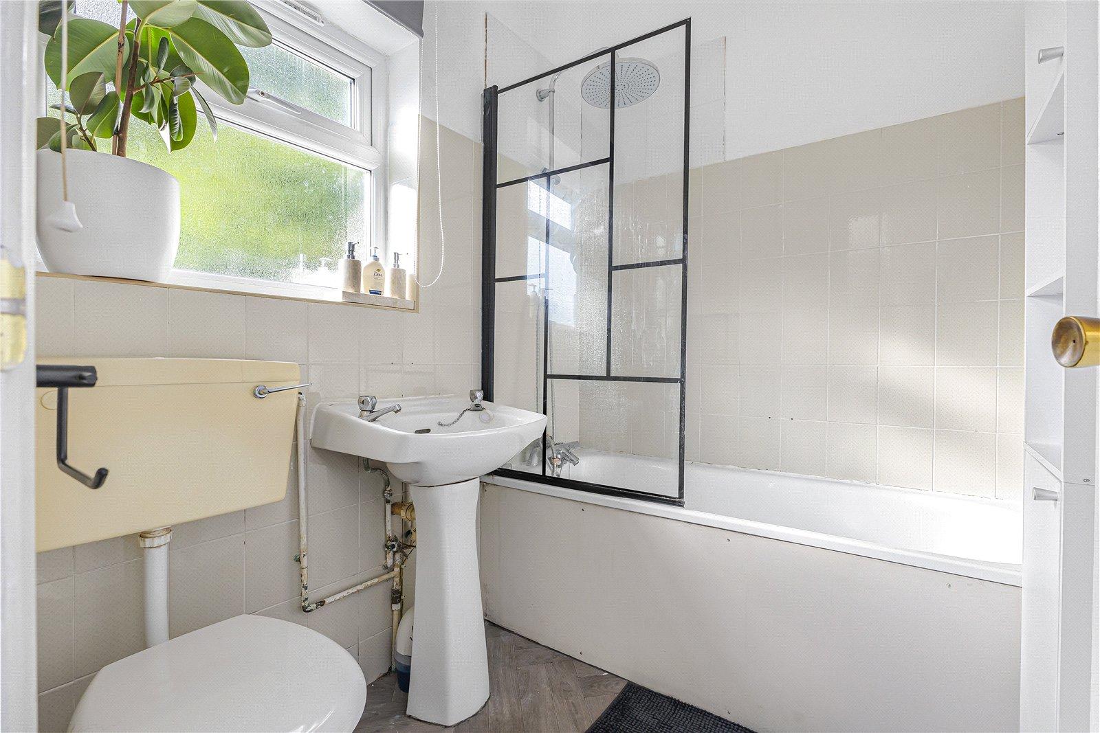 1 bedroom property for sale in Gillingham | Robinson Michael & Jackson
