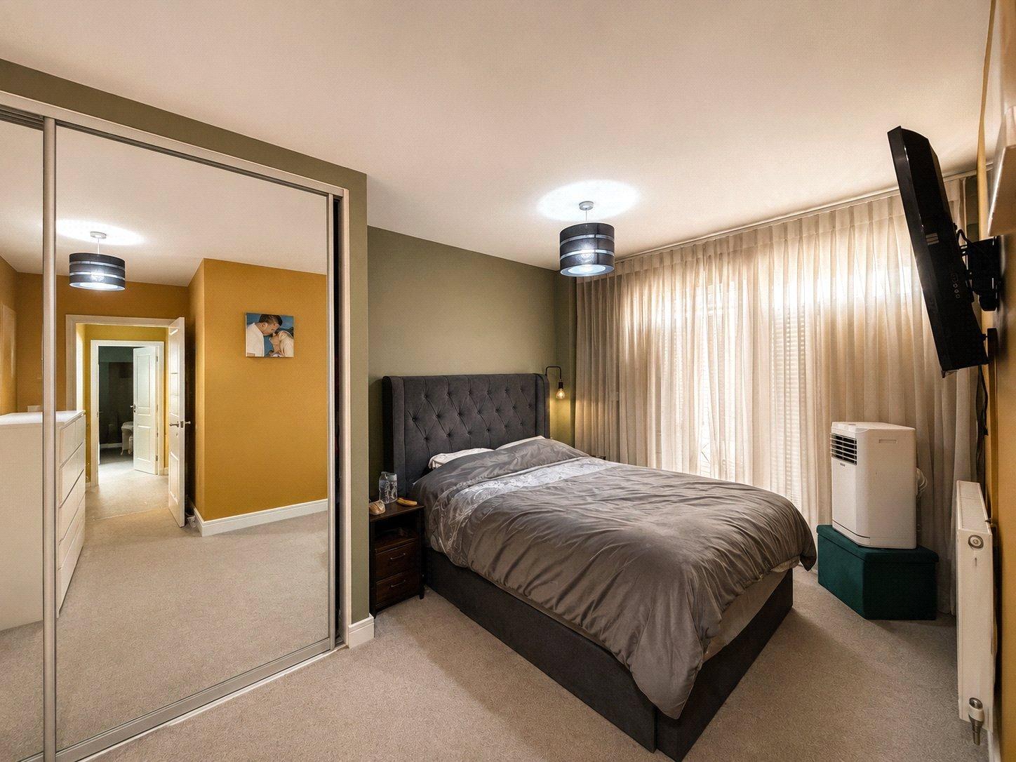 3 bedroom property for sale in Gillingham | Robinson Michael & Jackson