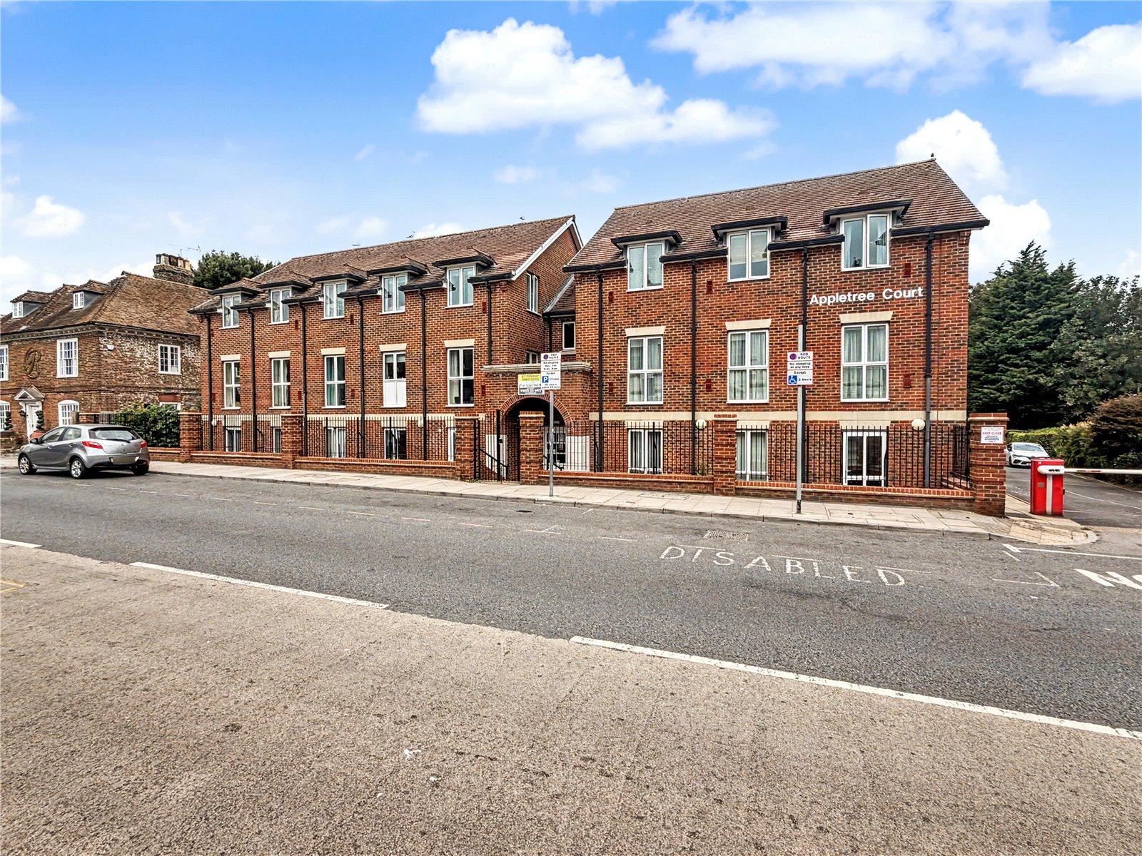 1 bedroom property for sale in Rainham | Robinson Michael & Jackson