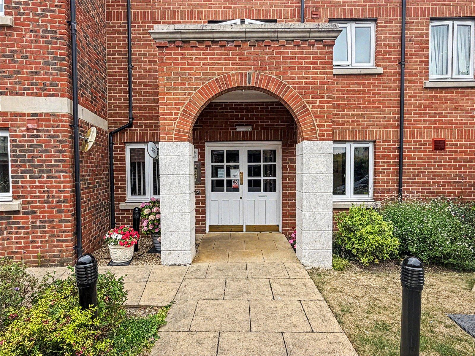 1 bedroom property for sale in Rainham | Robinson Michael & Jackson
