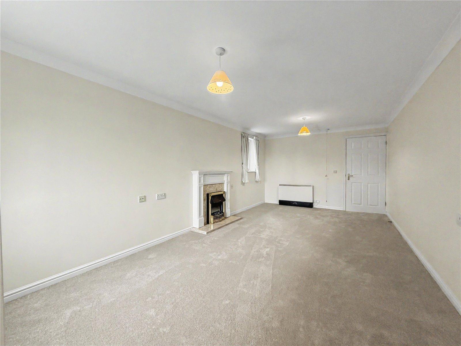 1 bedroom property for sale in Rainham | Robinson Michael & Jackson