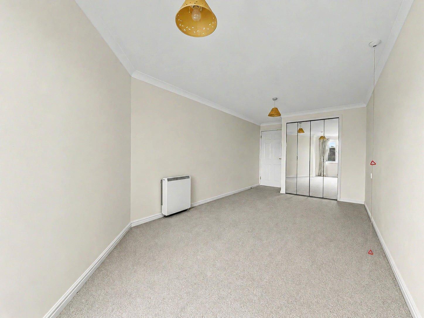1 bedroom property for sale in Rainham | Robinson Michael & Jackson