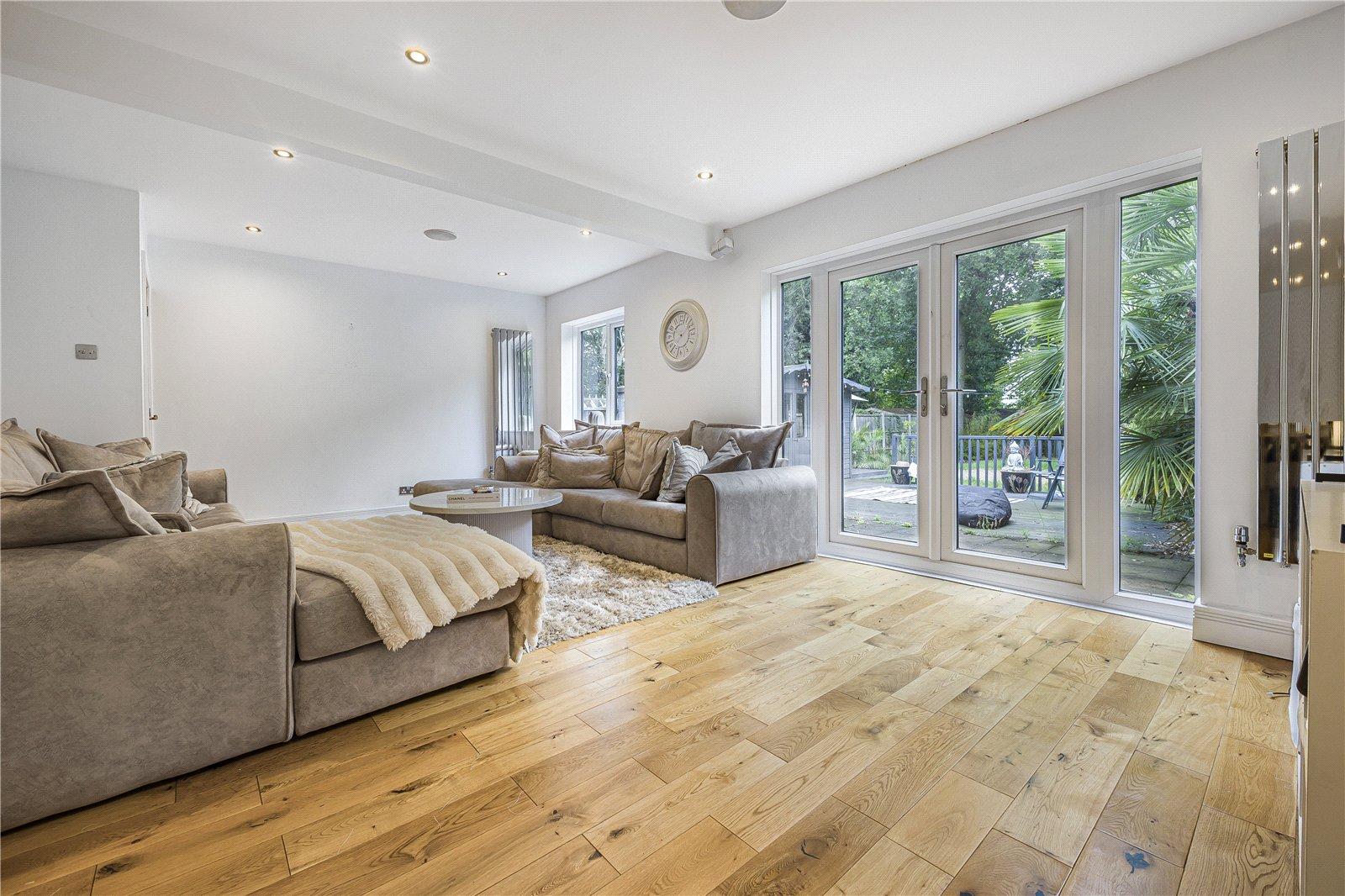 4 bedroom house for sale in Rainham | Robinson Michael & Jackson