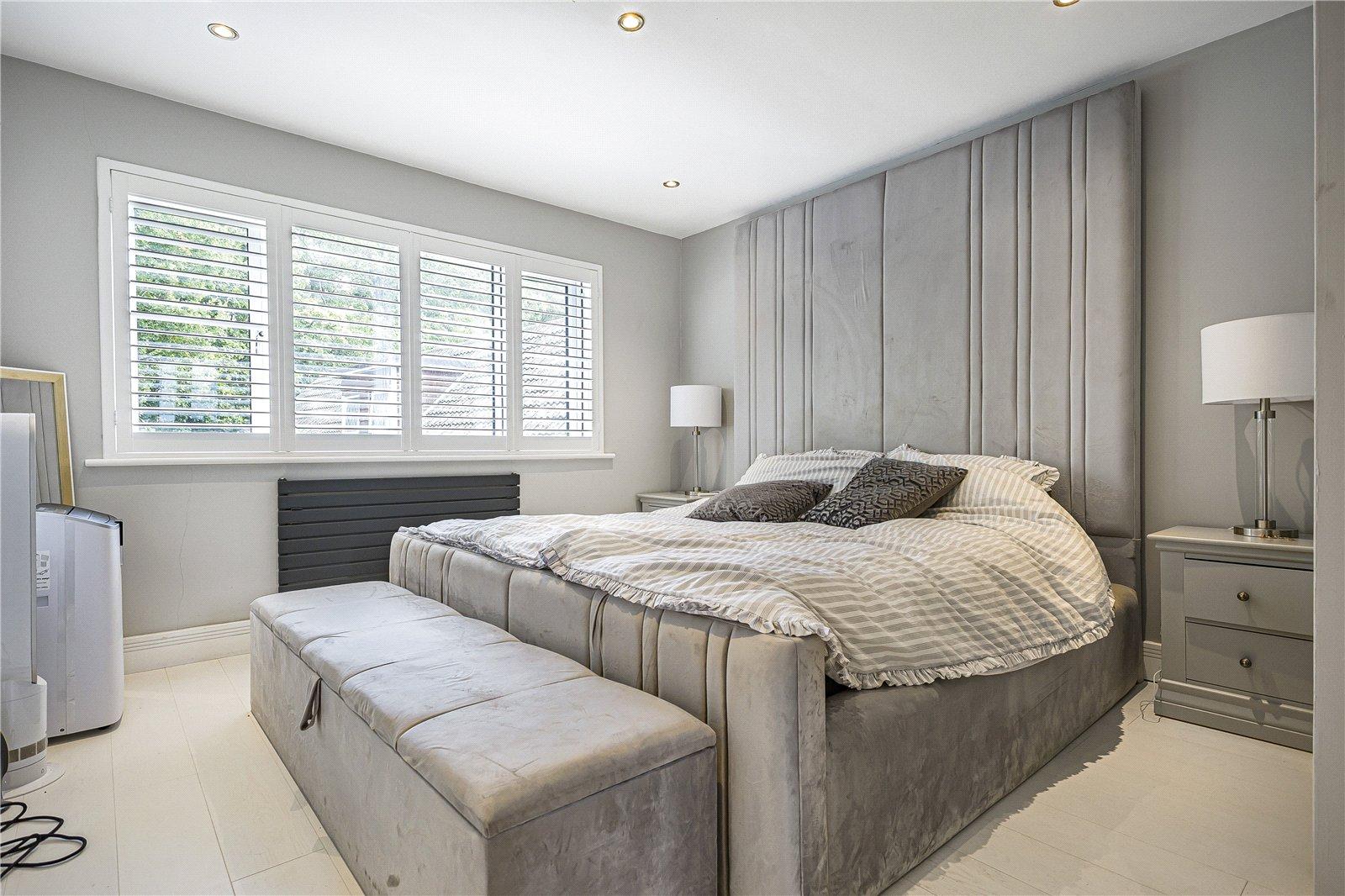 4 bedroom house for sale in Rainham | Robinson Michael & Jackson