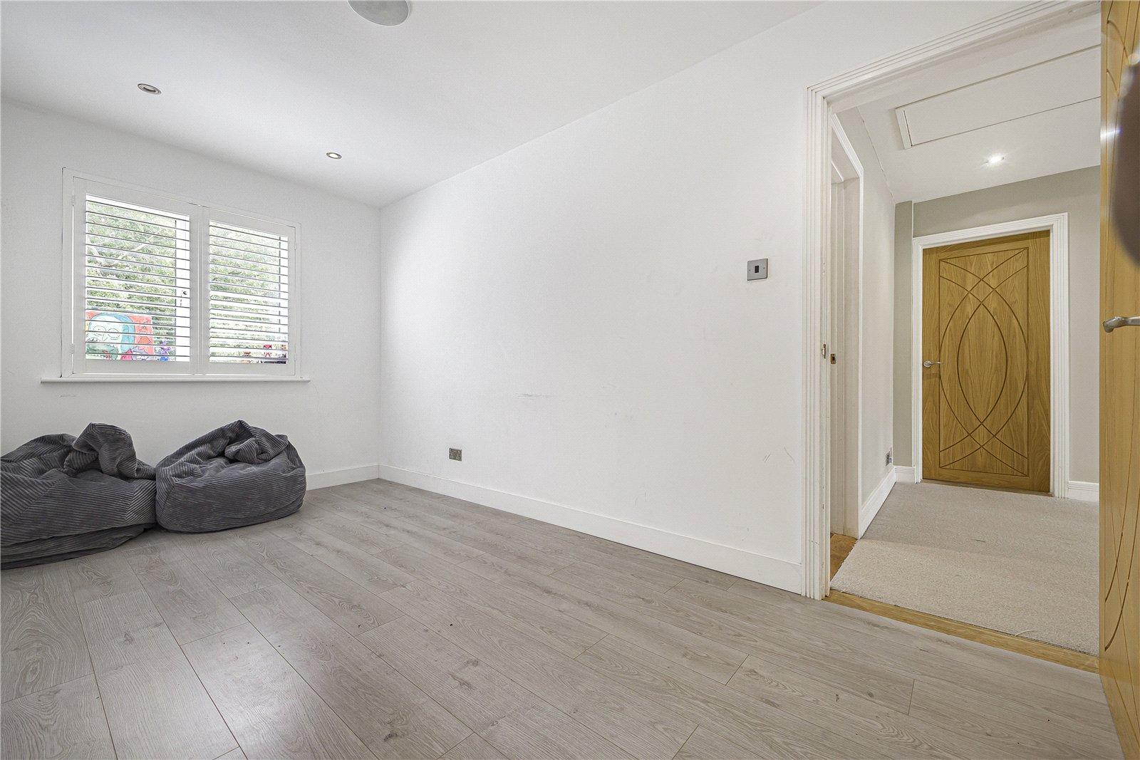 4 bedroom house for sale in Rainham | Robinson Michael & Jackson