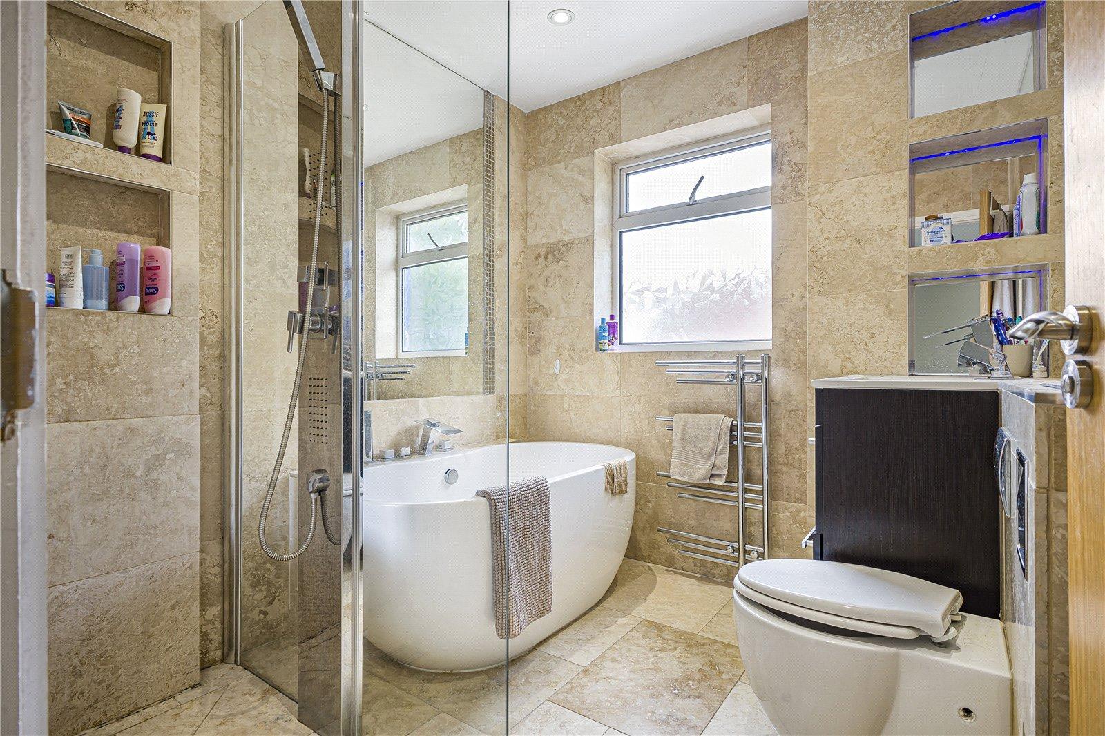 4 bedroom house for sale in Rainham | Robinson Michael & Jackson