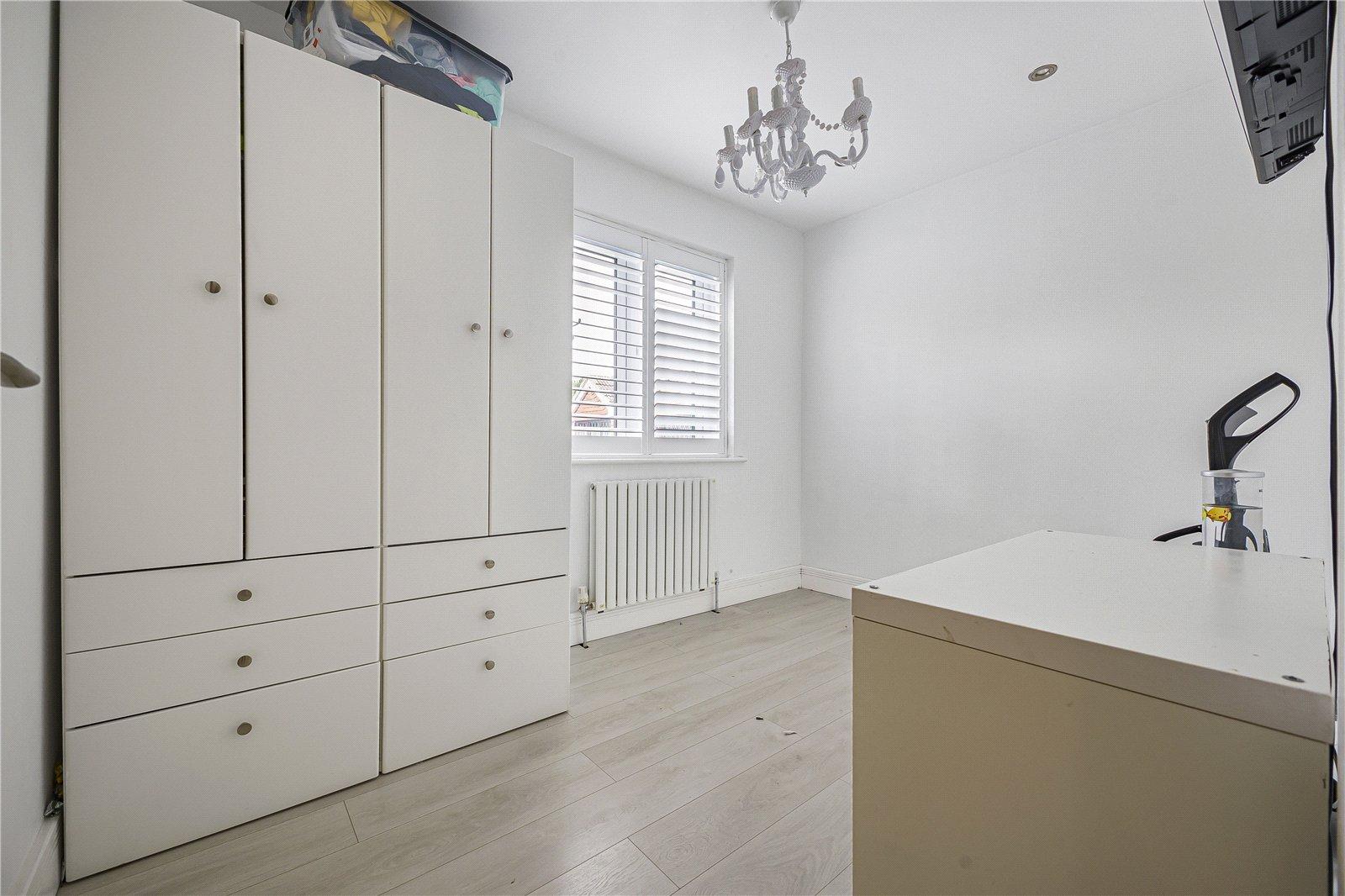 4 bedroom house for sale in Rainham | Robinson Michael & Jackson
