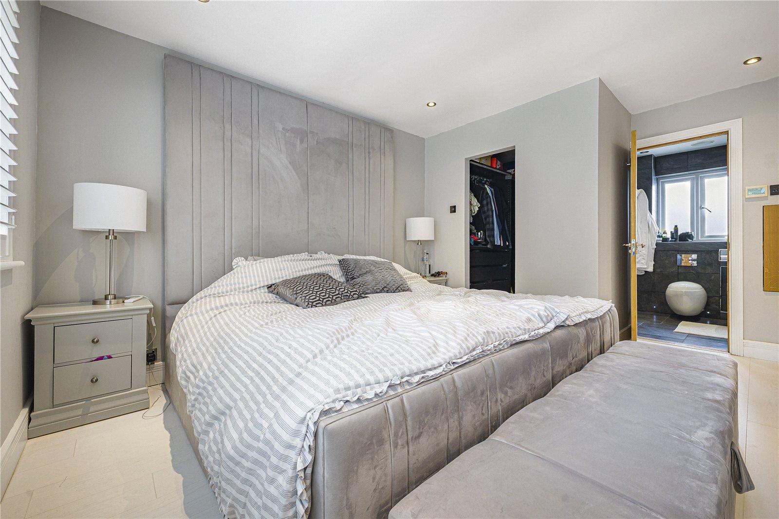 4 bedroom house for sale in Rainham | Robinson Michael & Jackson