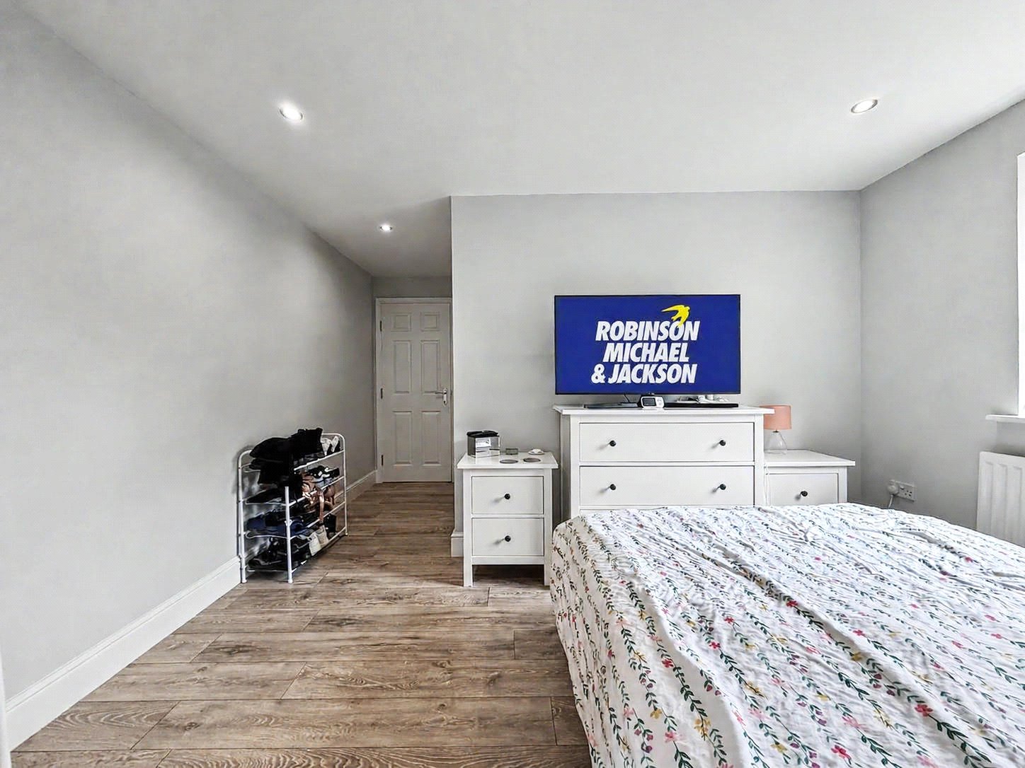 2 bedroom property for sale in Gillingham | Robinson Michael & Jackson
