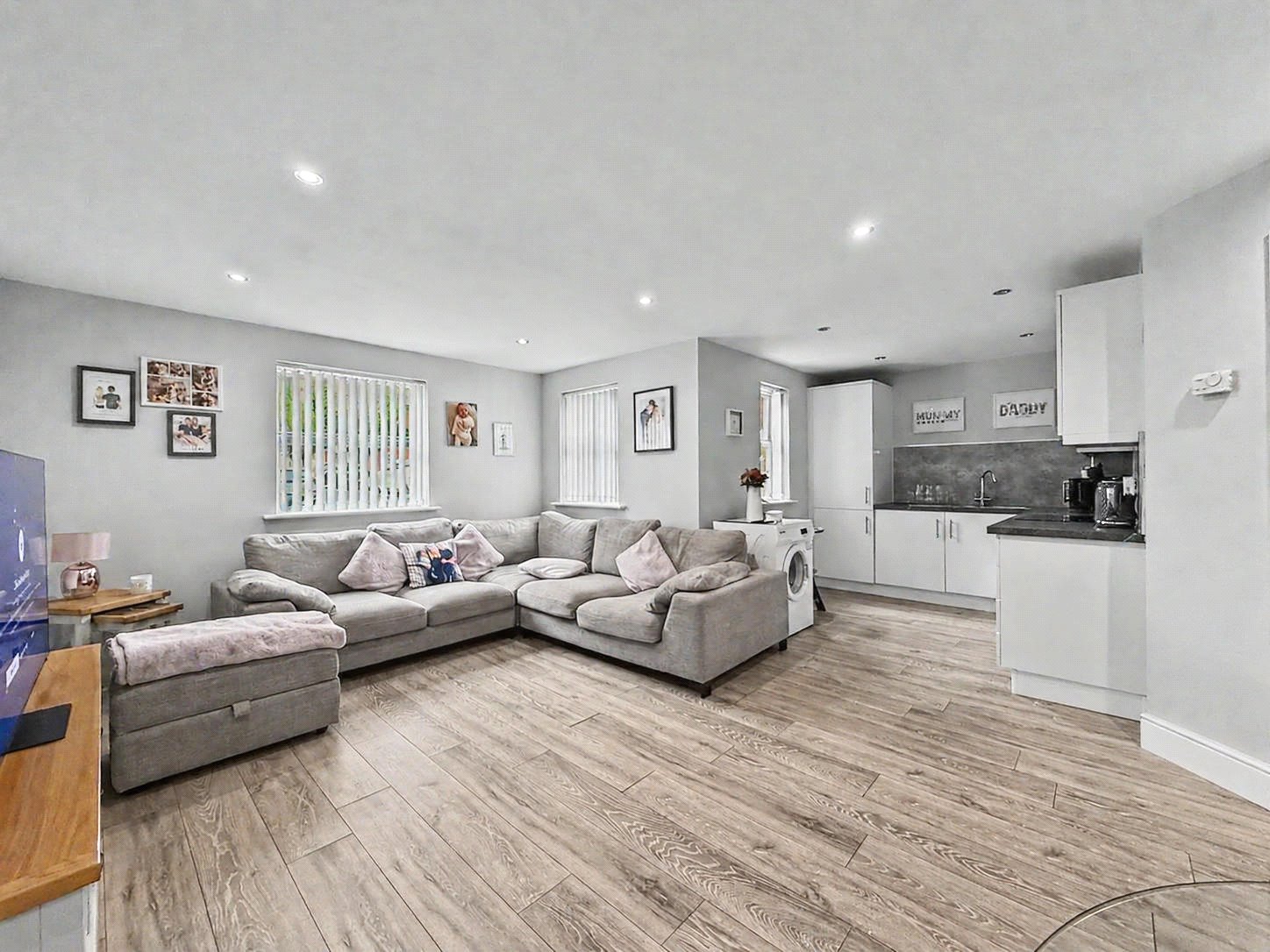 2 bedroom property for sale in Gillingham | Robinson Michael & Jackson