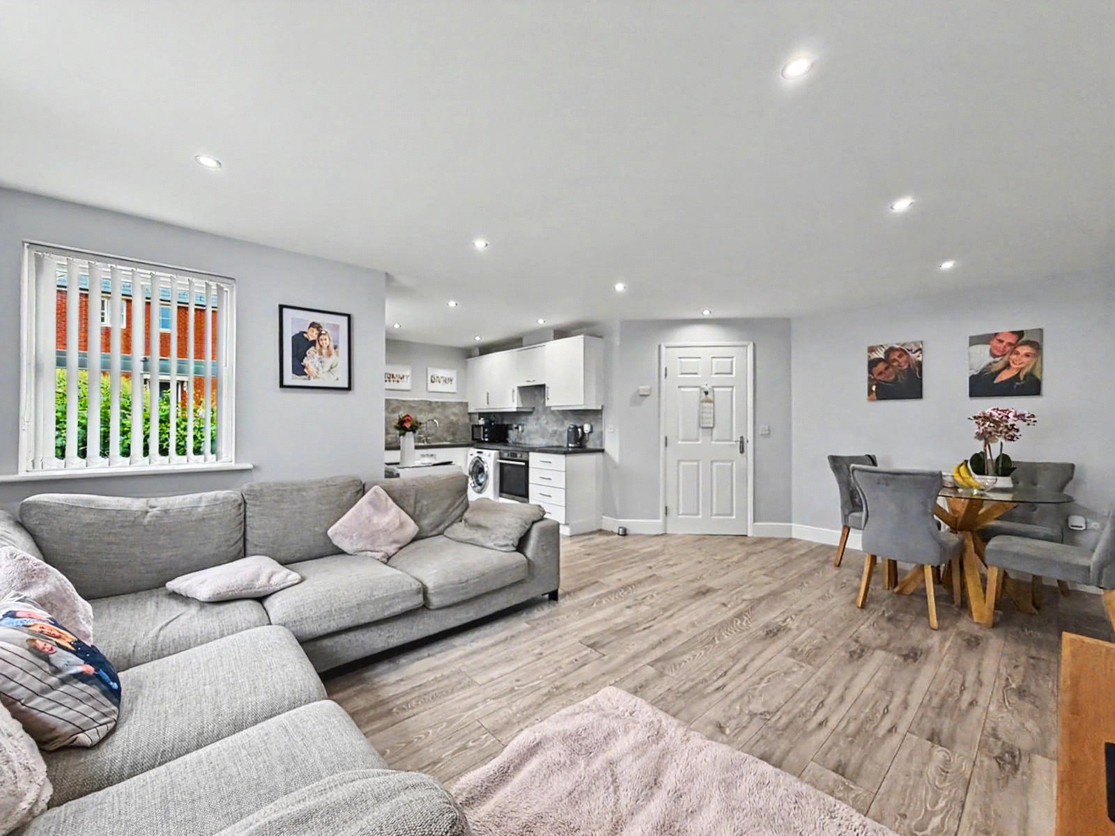 2 bedroom property for sale in Gillingham | Robinson Michael & Jackson