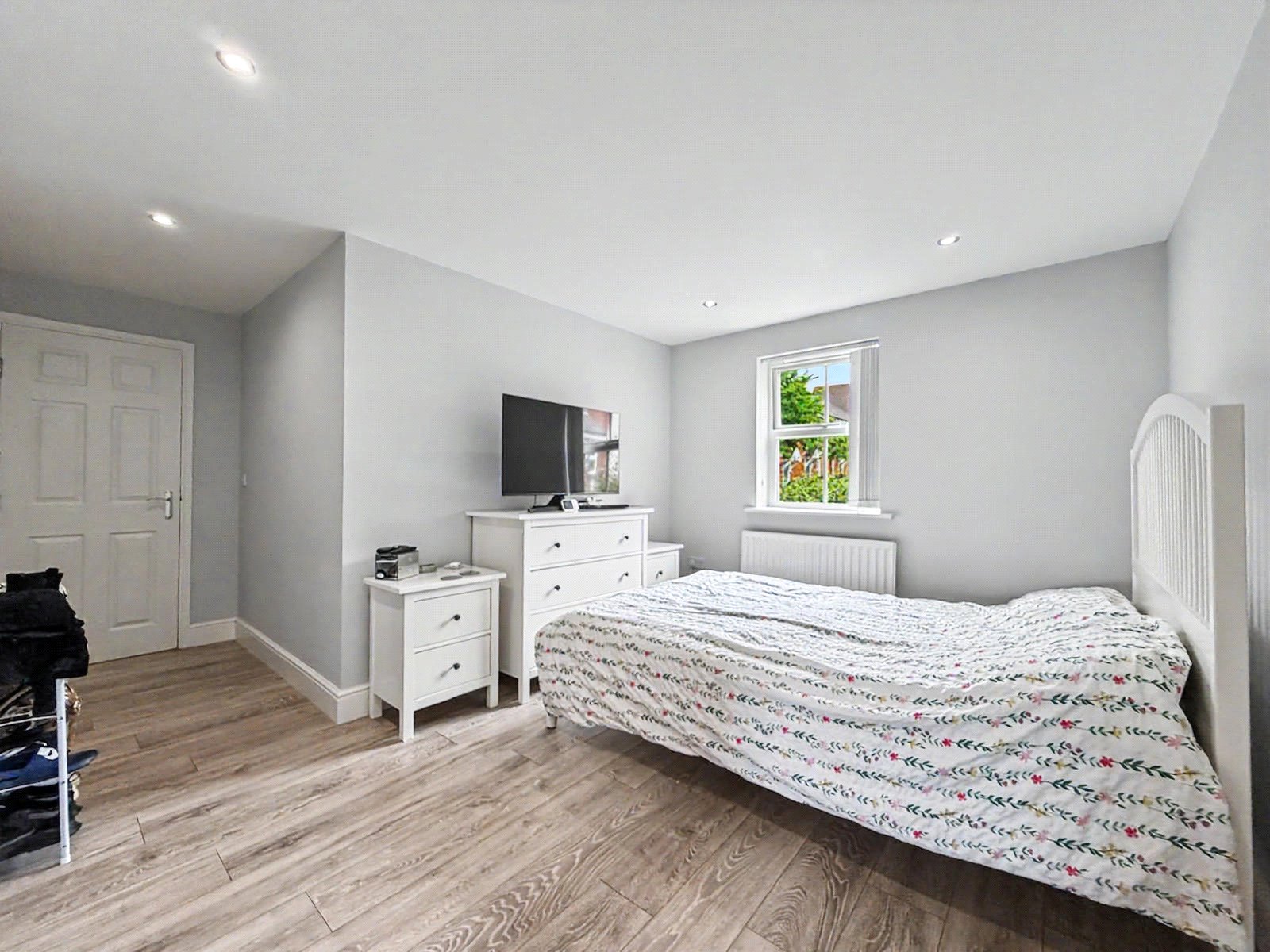 2 bedroom property for sale in Gillingham | Robinson Michael & Jackson