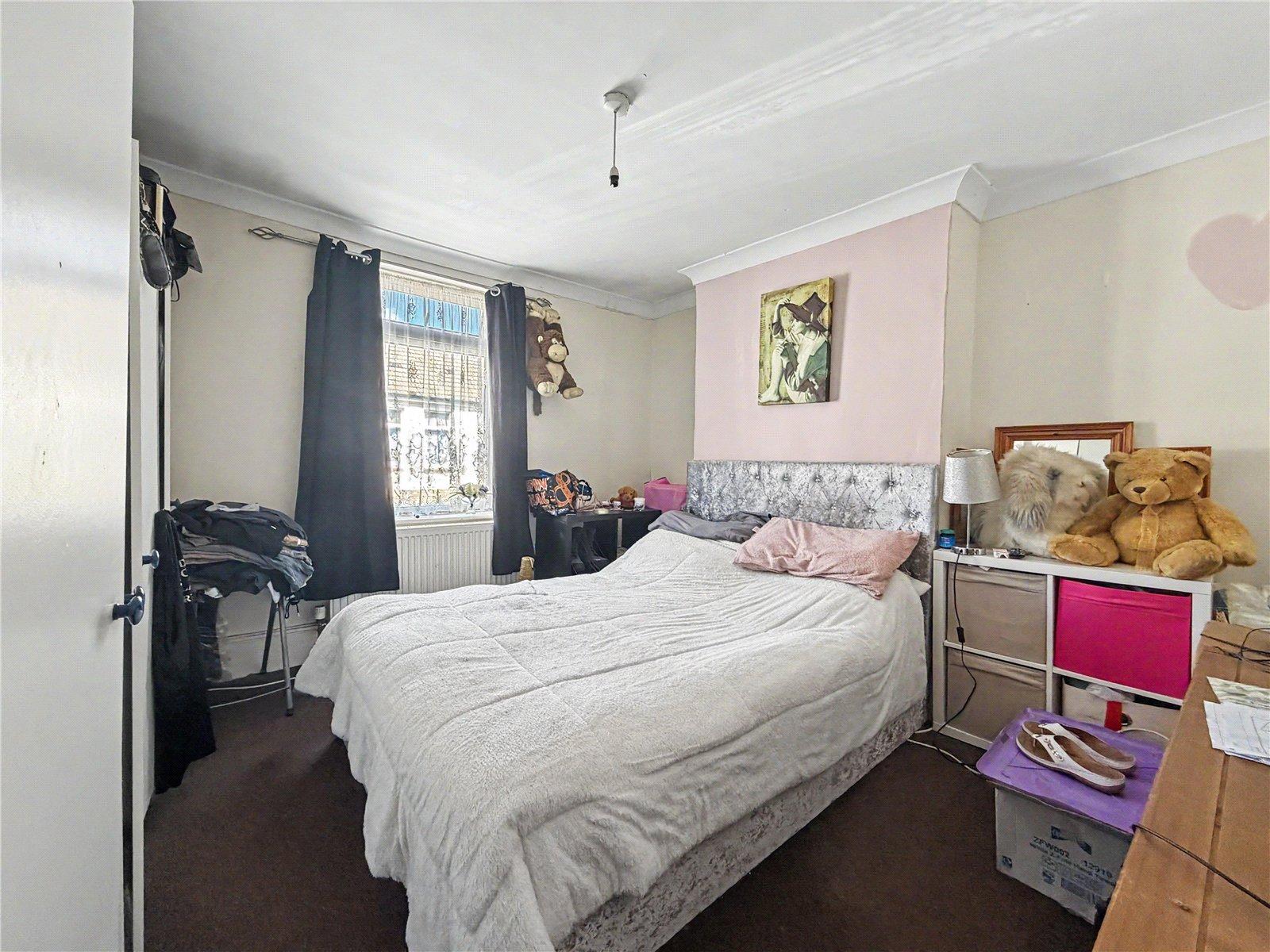 2 bedroom house for sale in Gillingham | Robinson Michael & Jackson