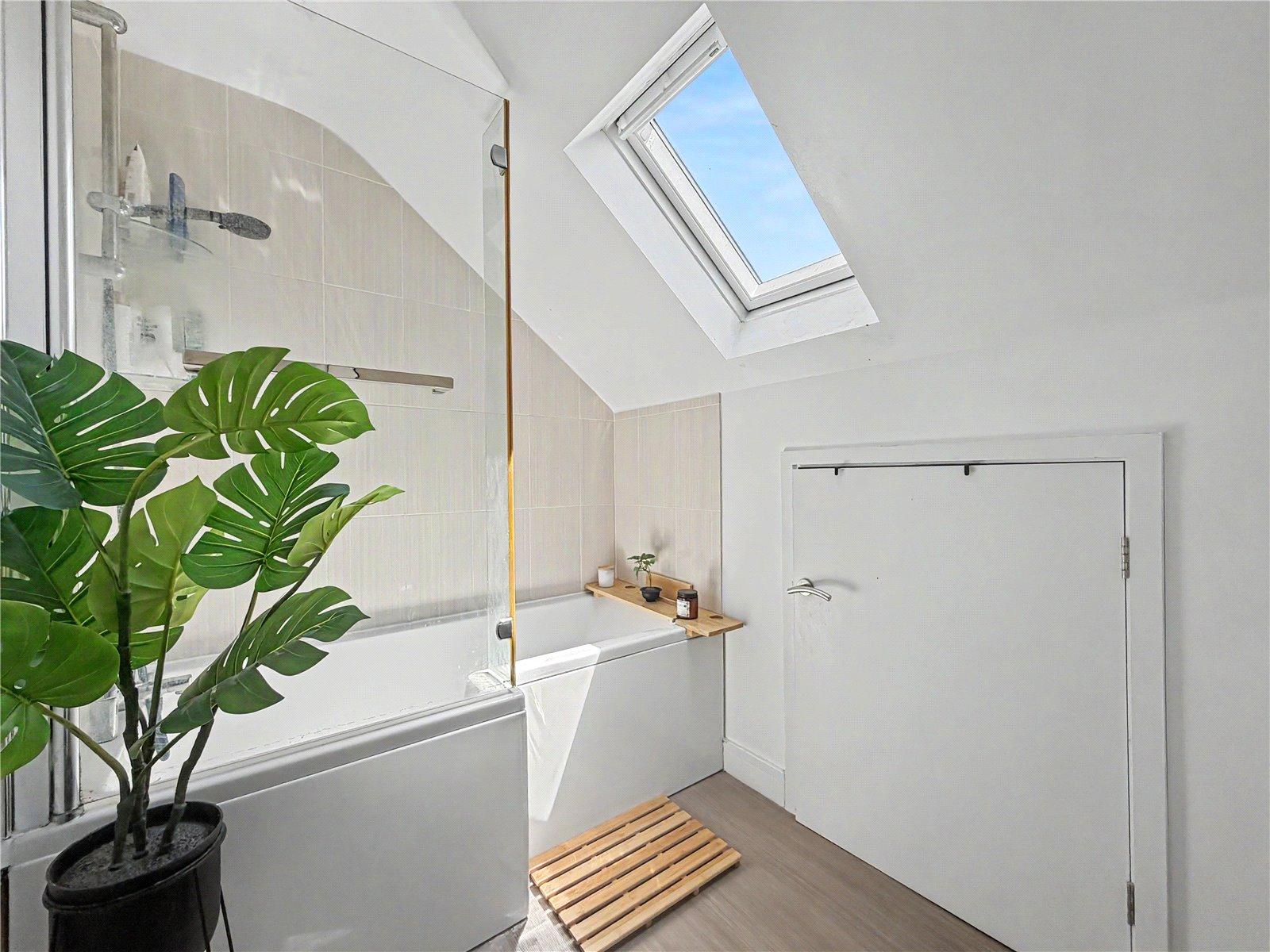2 bedroom property for sale in Rainham | Robinson Michael & Jackson
