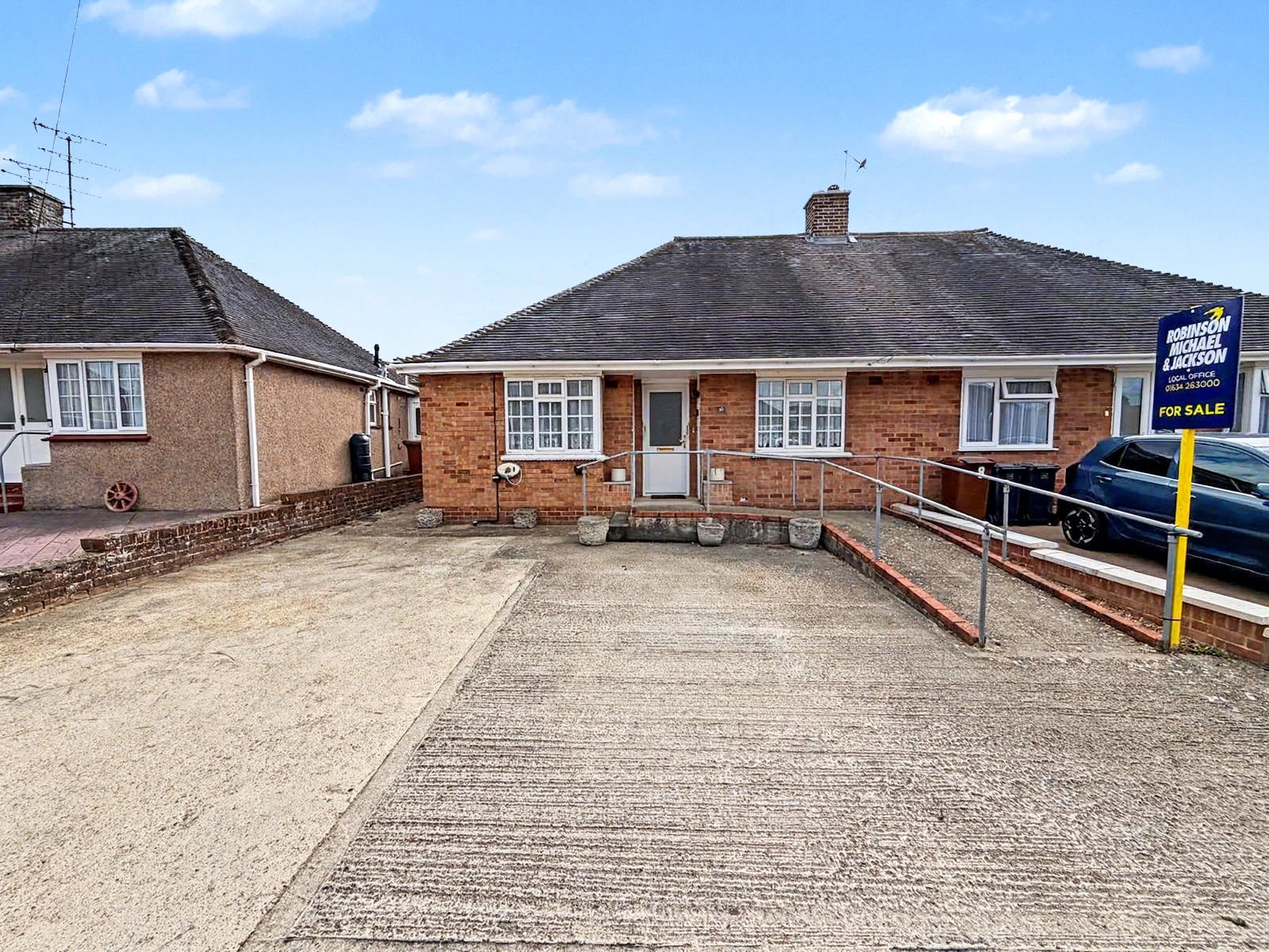 2 bedroom bungalow for sale in Rainham | Robinson Michael & Jackson