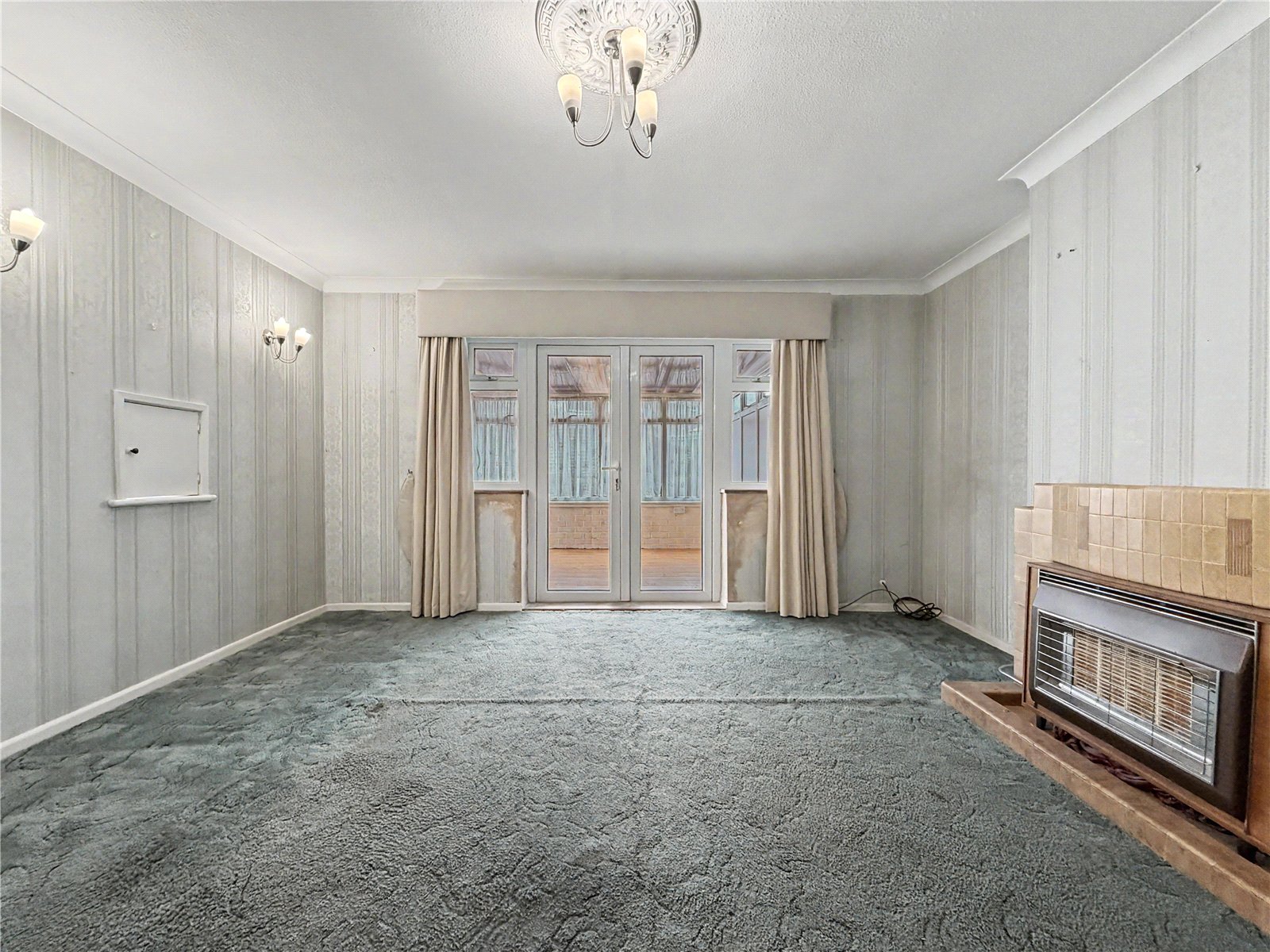 2 bedroom bungalow for sale in Rainham | Robinson Michael & Jackson