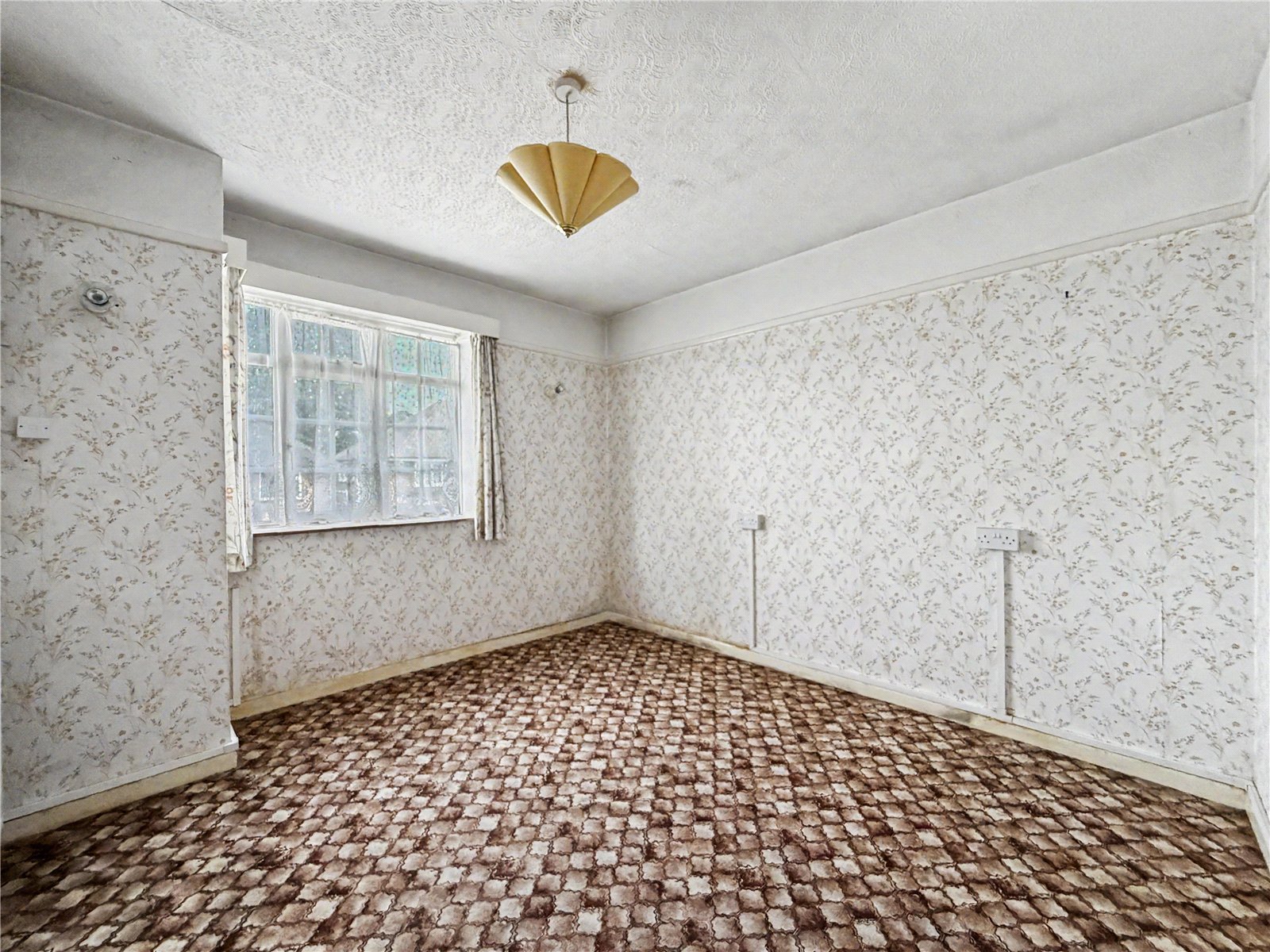 2 bedroom bungalow for sale in Rainham | Robinson Michael & Jackson