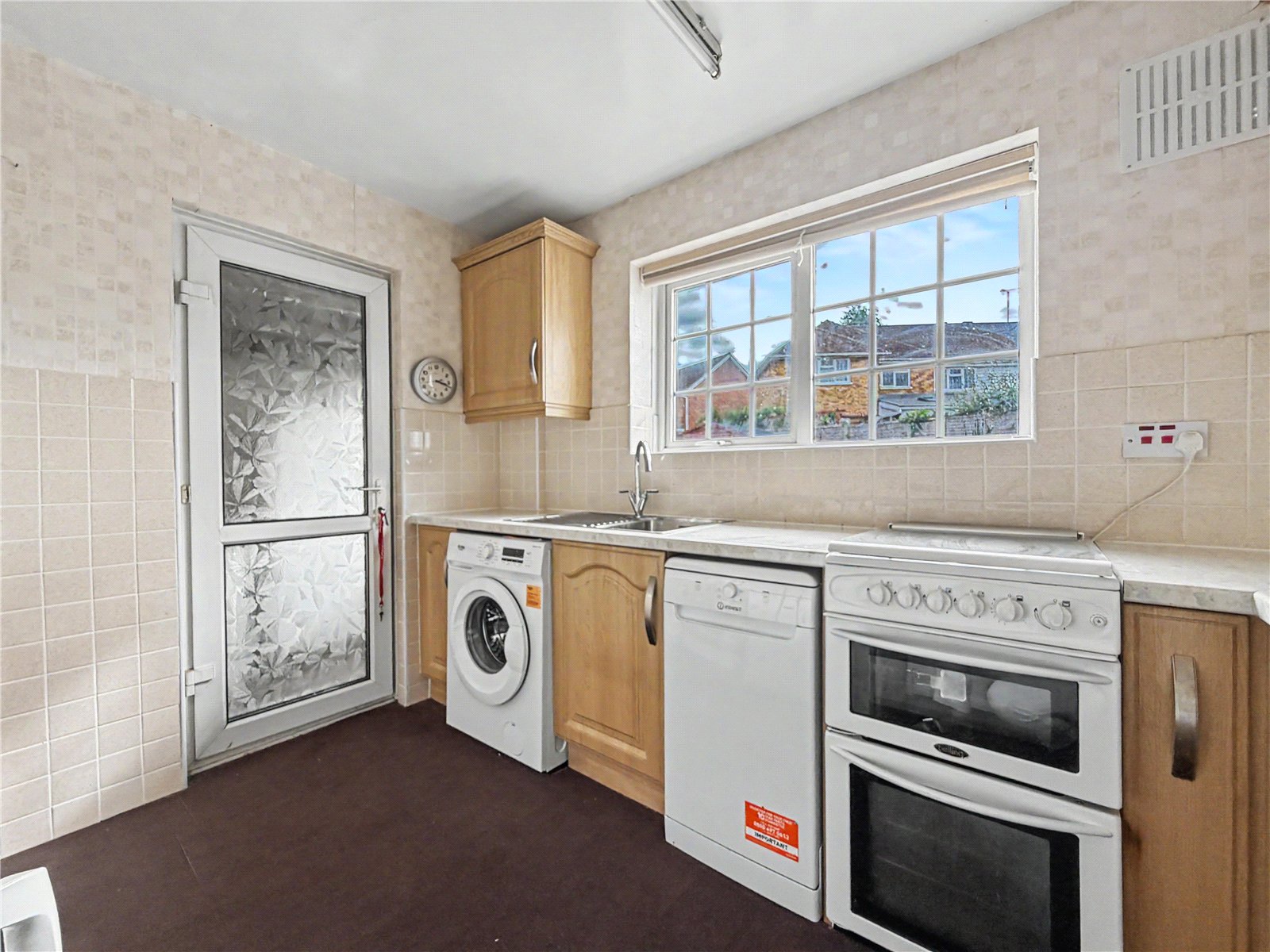 2 bedroom bungalow for sale in Rainham | Robinson Michael & Jackson