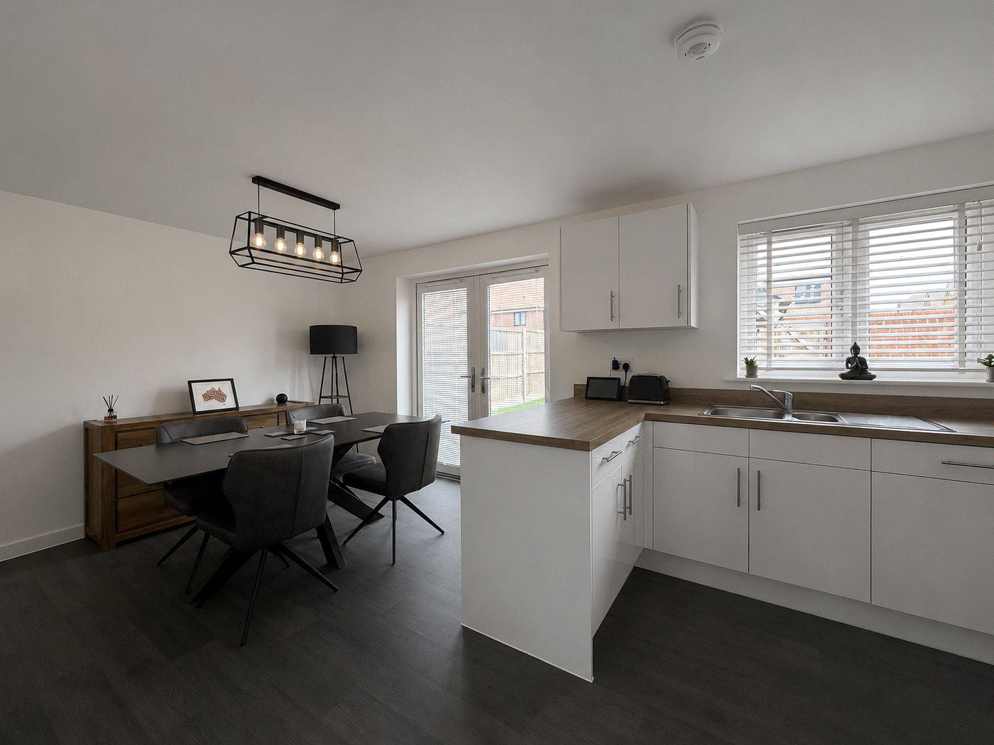 4 bedroom house for sale in Rainham | Robinson Michael & Jackson