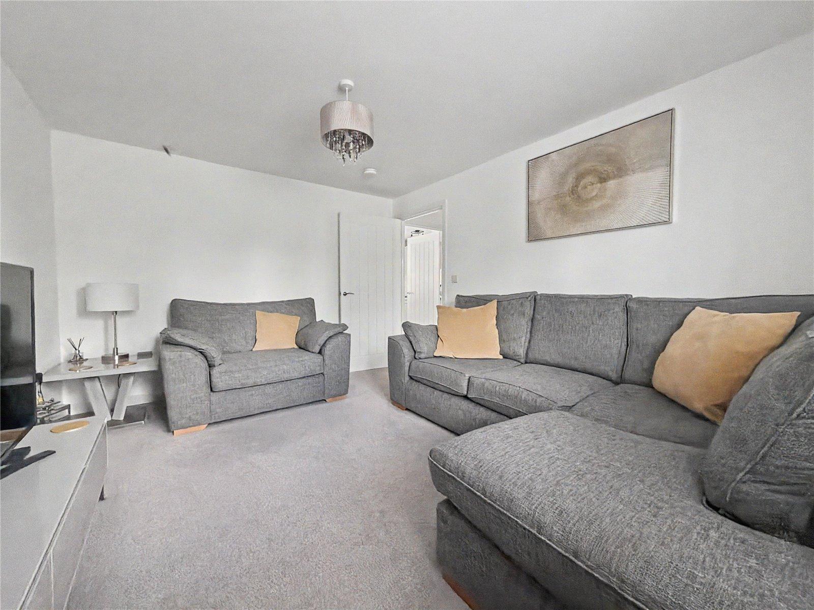 4 bedroom house for sale in Rainham | Robinson Michael & Jackson
