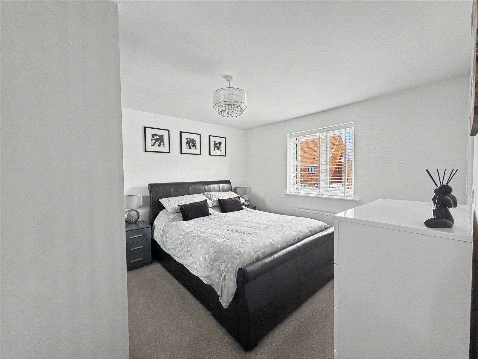 4 bedroom house for sale in Rainham | Robinson Michael & Jackson