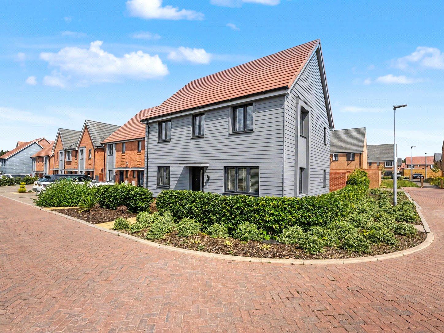 4 bedroom house for sale in Rainham | Robinson Michael & Jackson