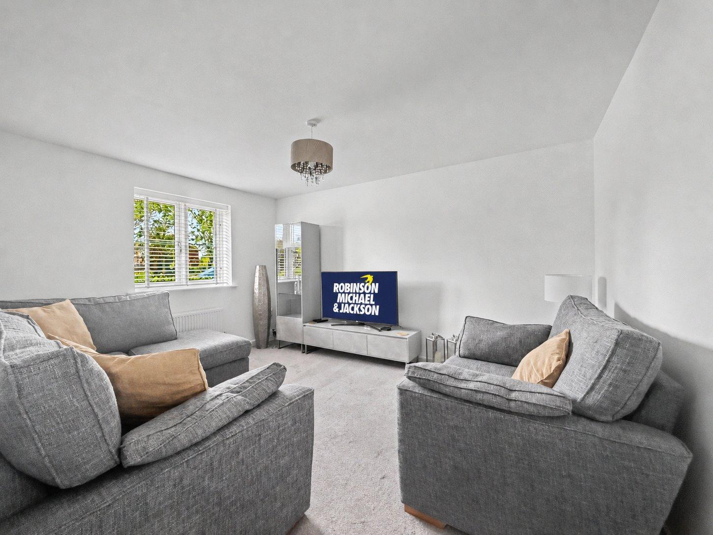 4 bedroom house for sale in Rainham | Robinson Michael & Jackson