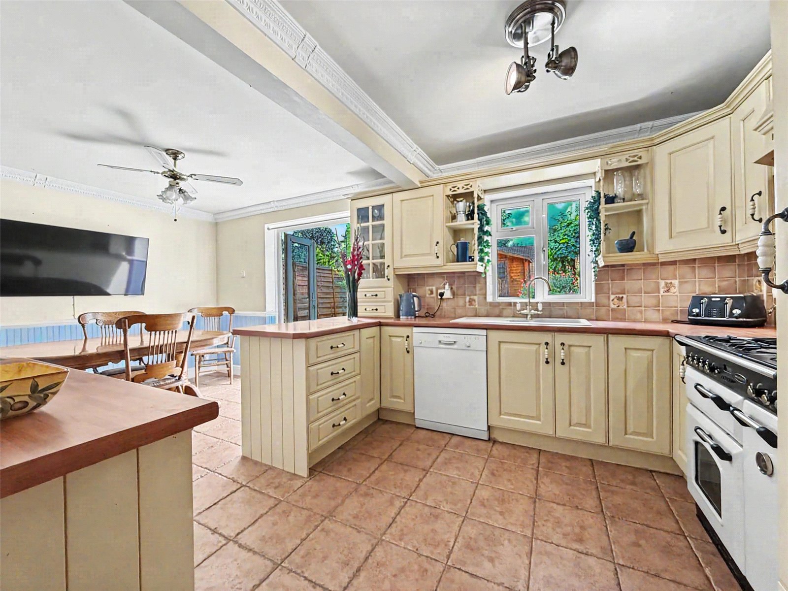 3 bedroom house for sale in Gillingham | Robinson Michael & Jackson