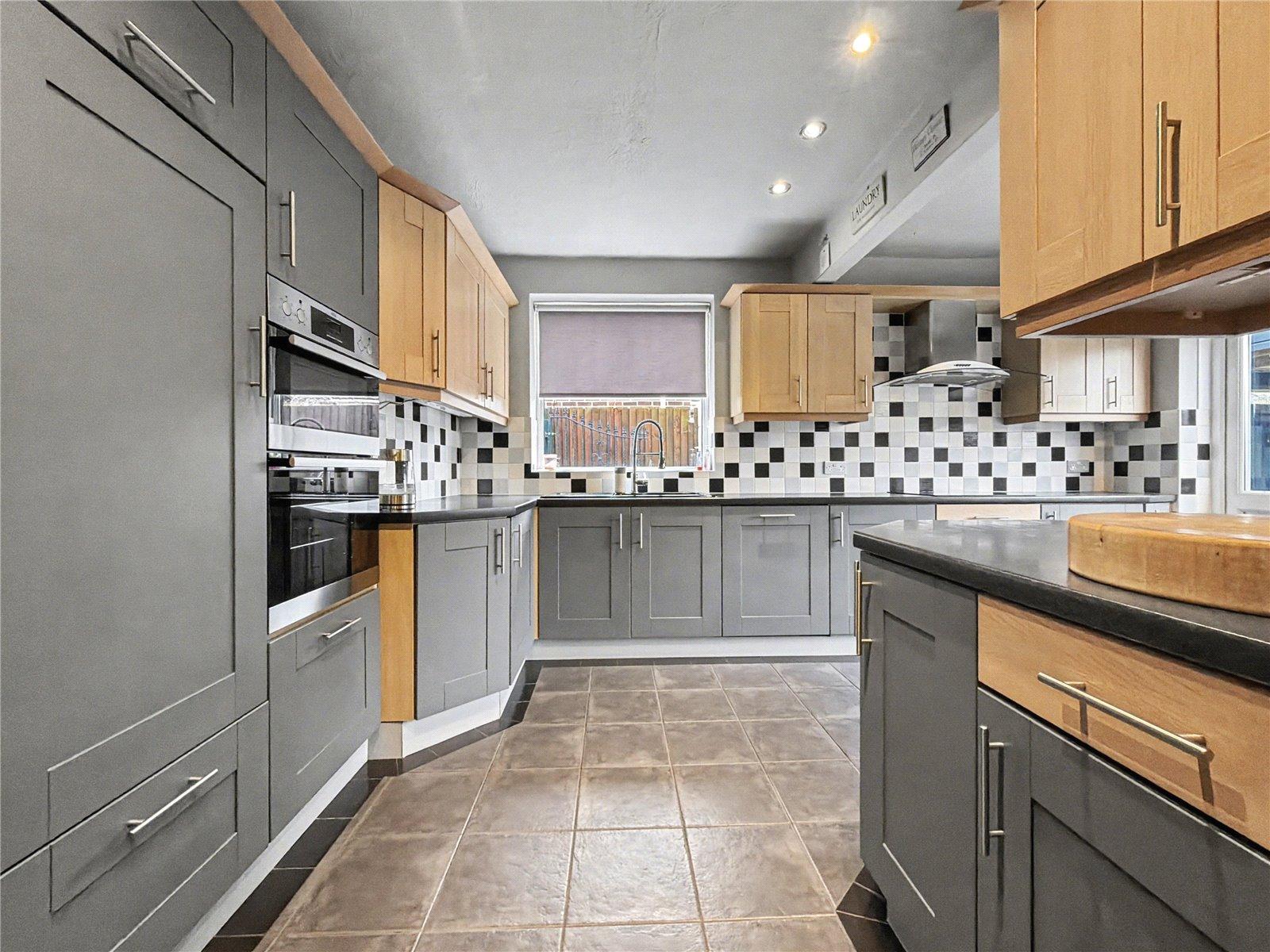4 bedroom bungalow for sale in Newington | Robinson Michael & Jackson