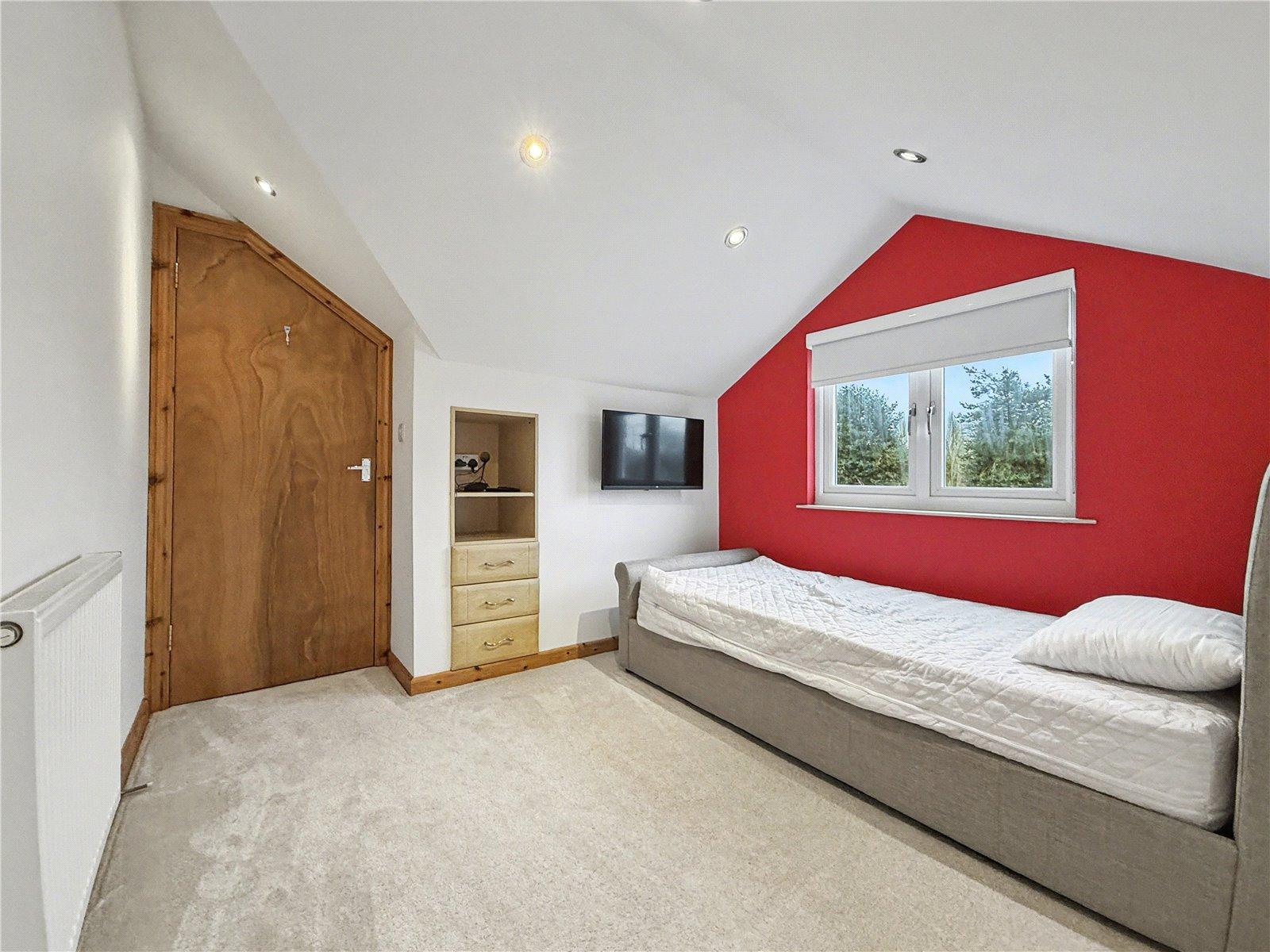 4 bedroom bungalow for sale in Newington | Robinson Michael & Jackson