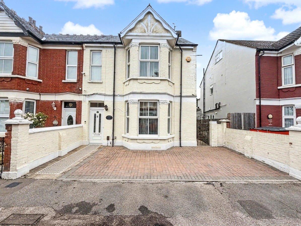 5 bedroom house for sale in Gillingham | Robinson Michael & Jackson