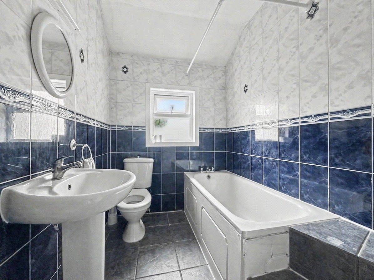 5 bedroom house for sale in Gillingham | Robinson Michael & Jackson