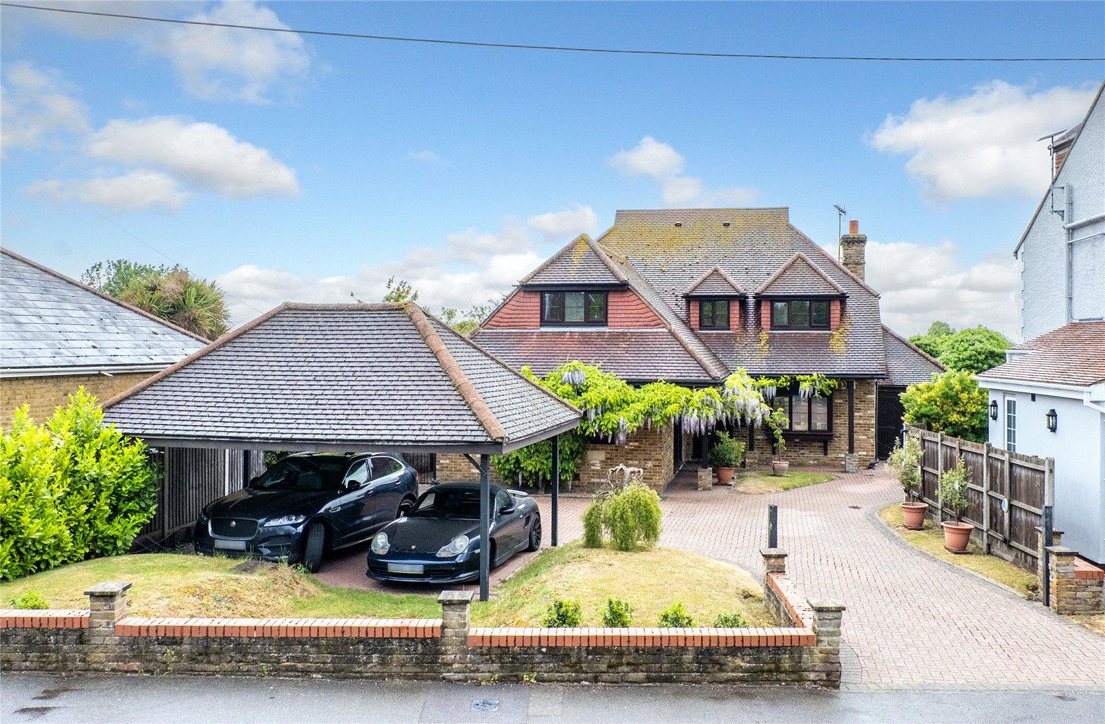 4 bedroom house for sale in Rainham | Robinson Michael & Jackson