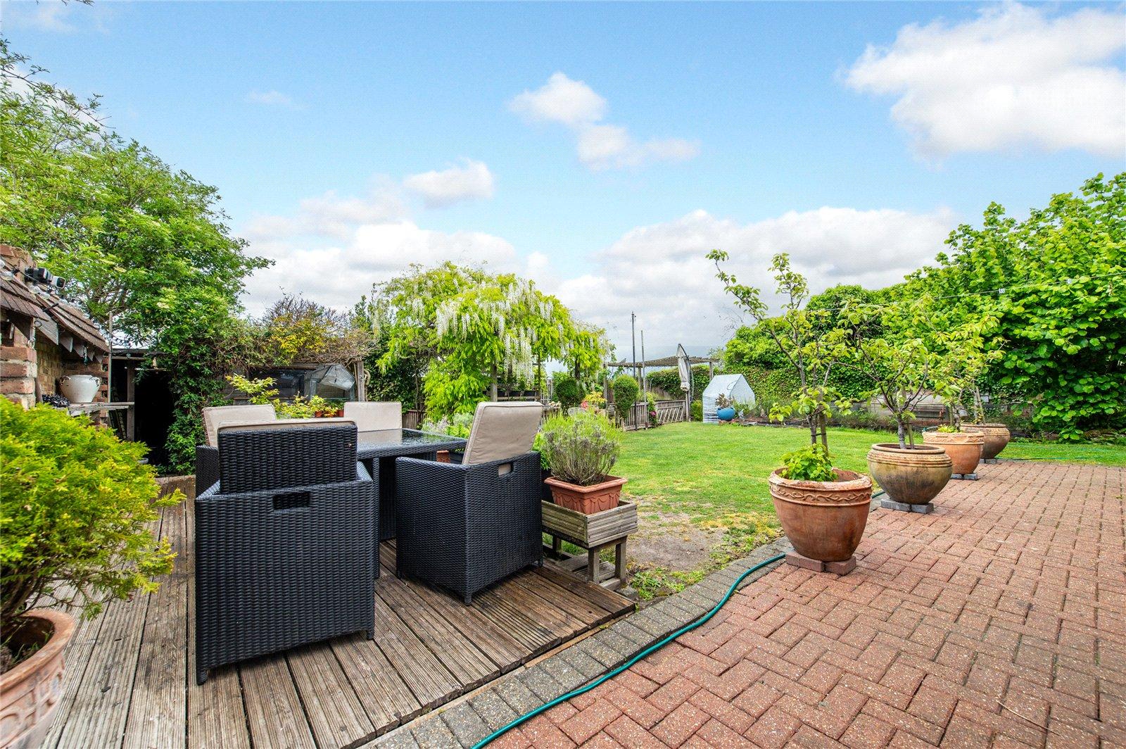 4 bedroom house for sale in Rainham | Robinson Michael & Jackson
