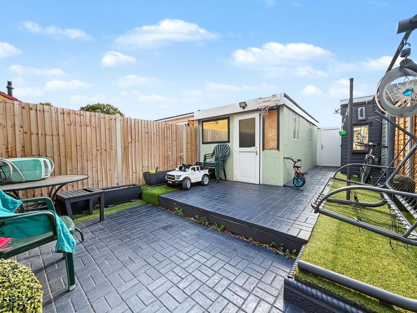 3 bedroom house for sale in Rainham | Robinson Michael & Jackson