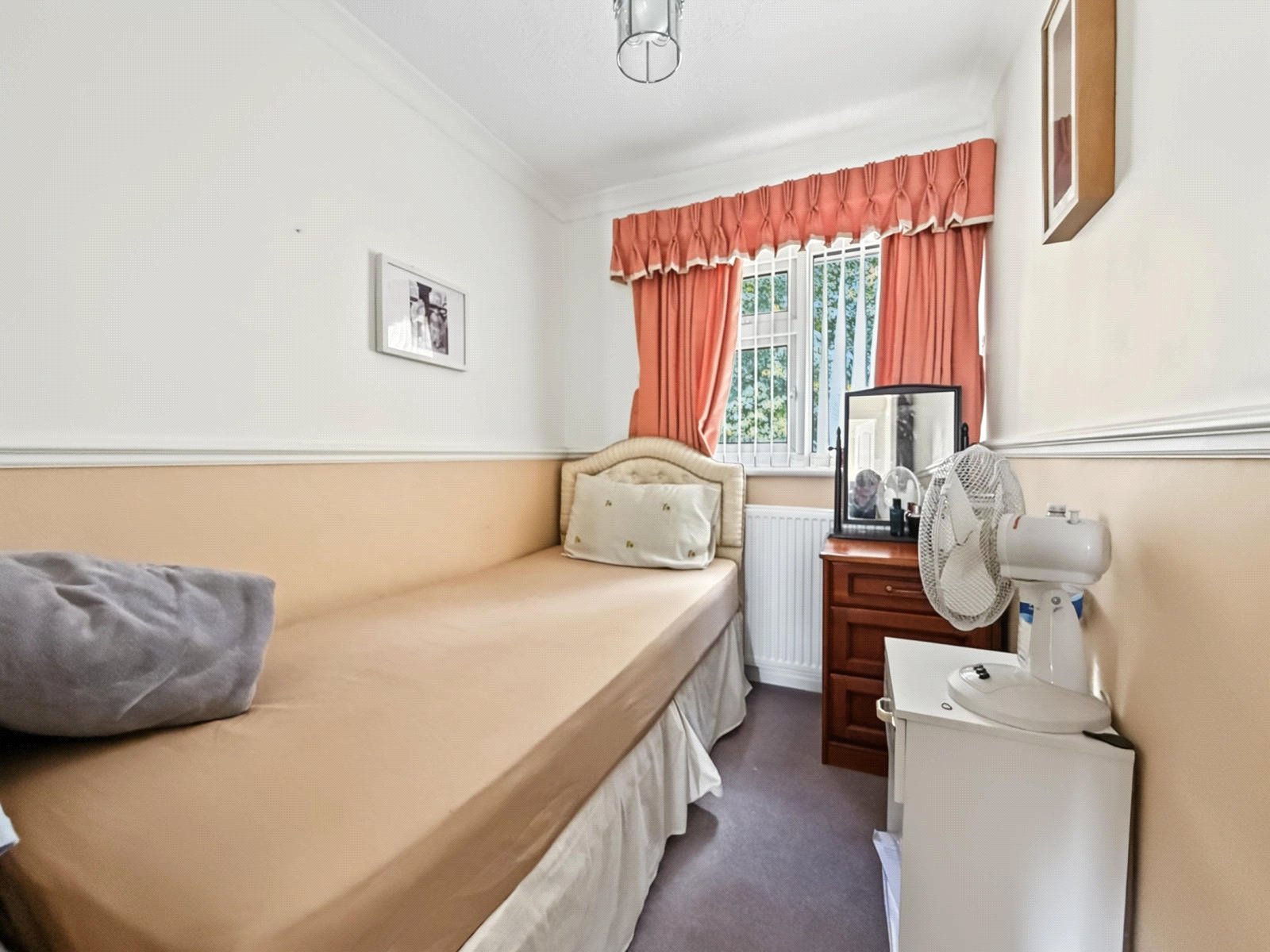 3 bedroom house for sale in Rainham | Robinson Michael & Jackson