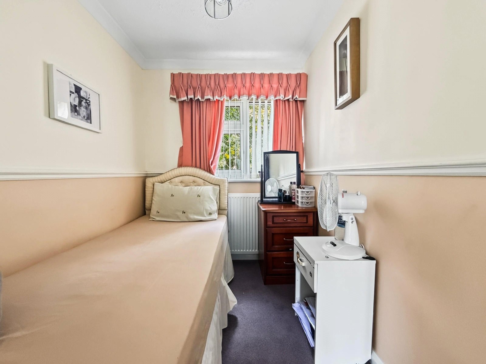 3 bedroom house for sale in Rainham | Robinson Michael & Jackson