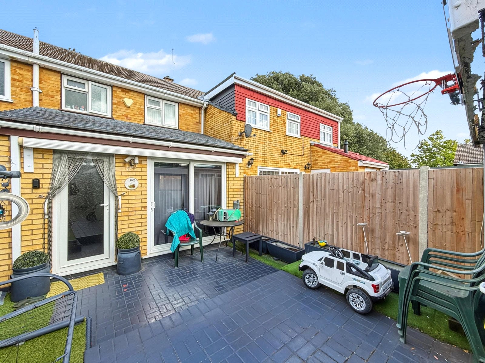 3 bedroom house for sale in Rainham | Robinson Michael & Jackson