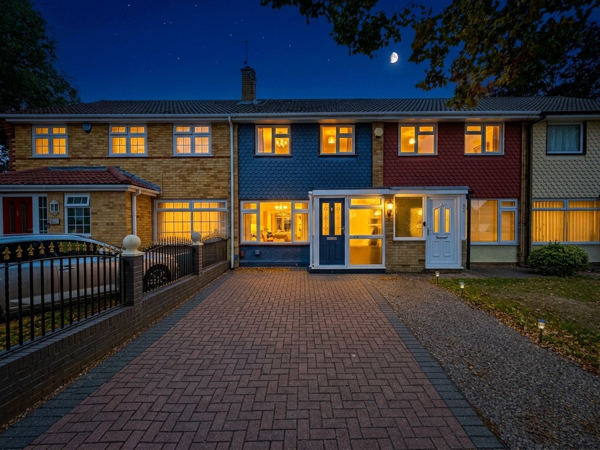 3 bedroom house for sale in Rainham | Robinson Michael & Jackson