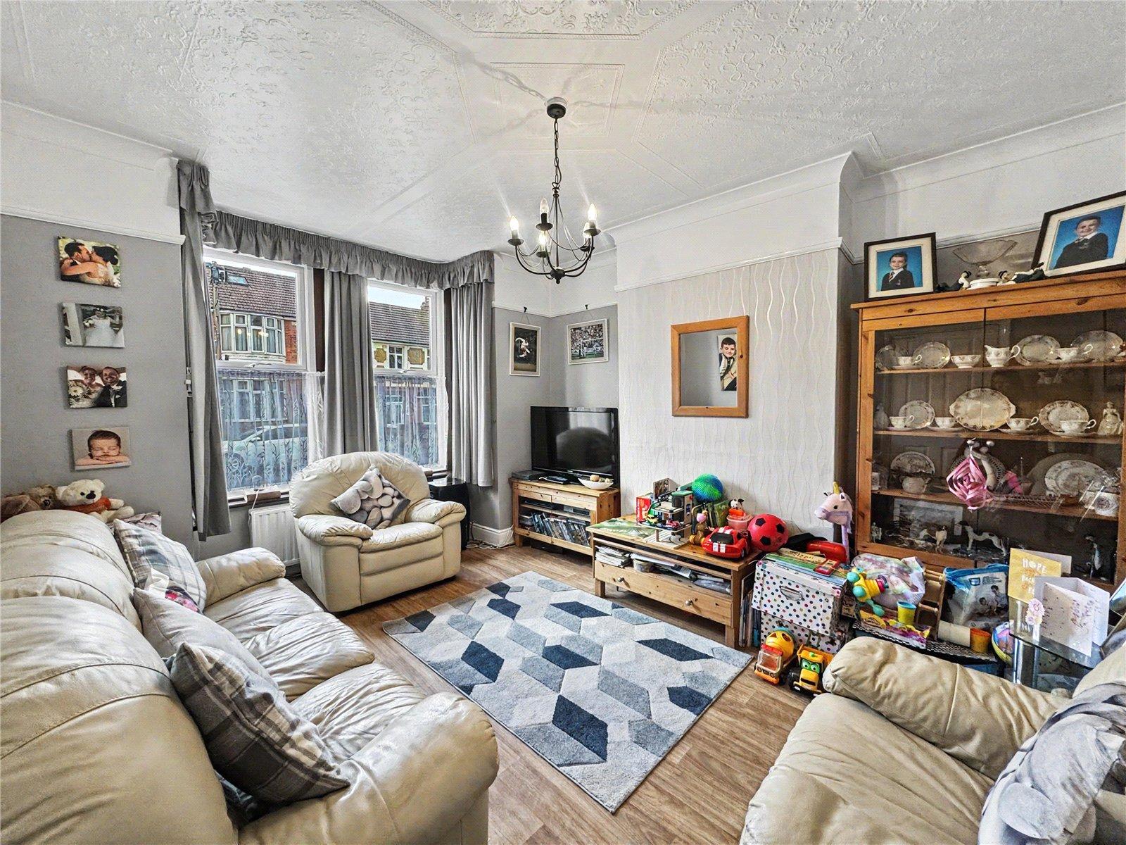 5 bedroom house for sale in Gillingham | Robinson Michael & Jackson