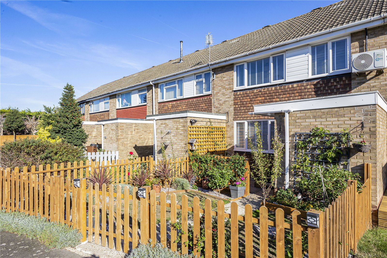 3 bedroom house for sale in Rainham | Robinson Michael & Jackson