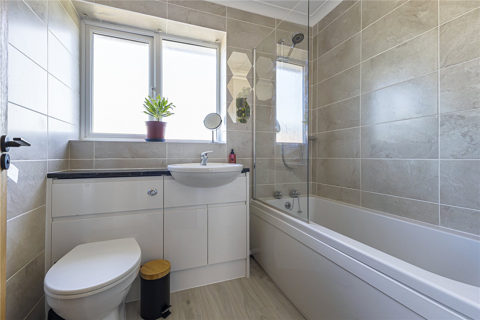 3 bedroom house for sale in Rainham | Robinson Michael & Jackson