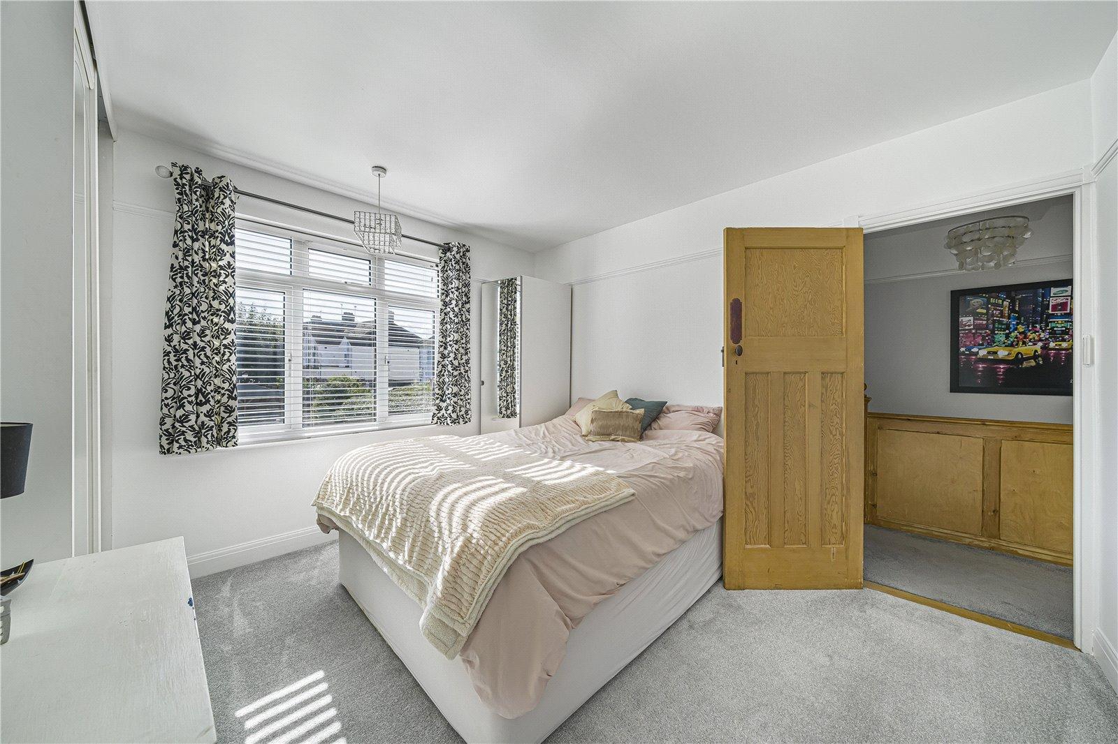 3 bedroom house for sale in Rainham | Robinson Michael & Jackson