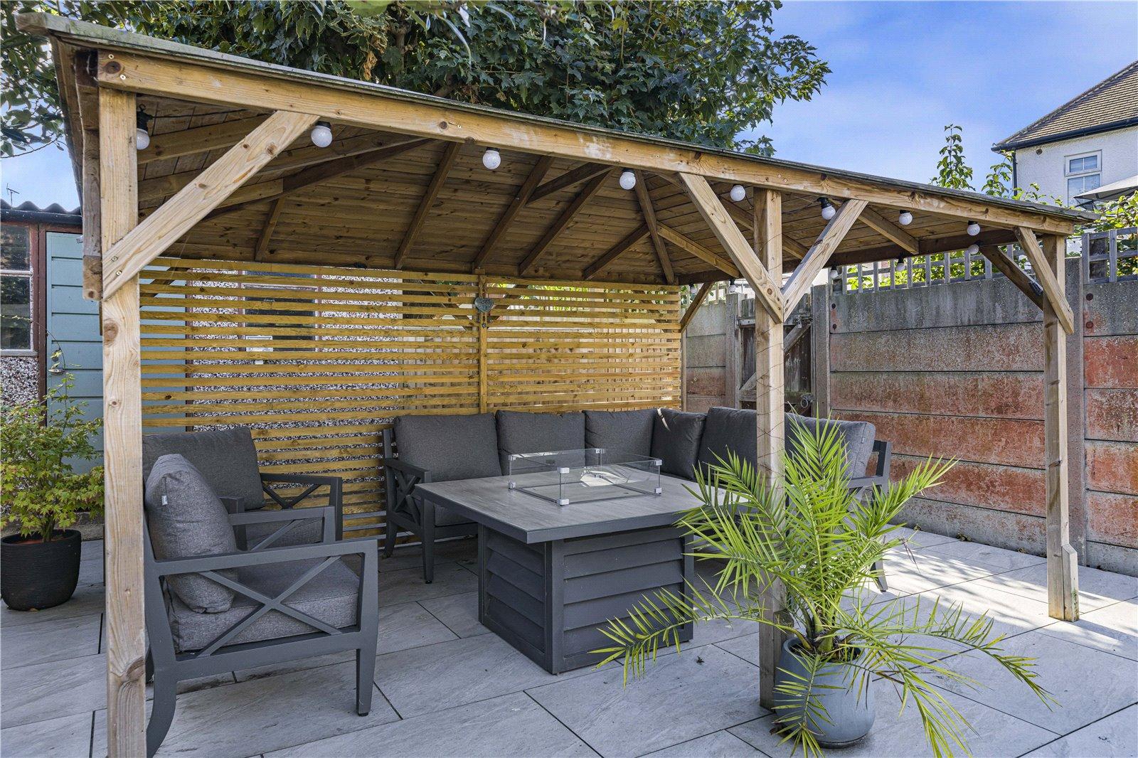 3 bedroom house for sale in Rainham | Robinson Michael & Jackson