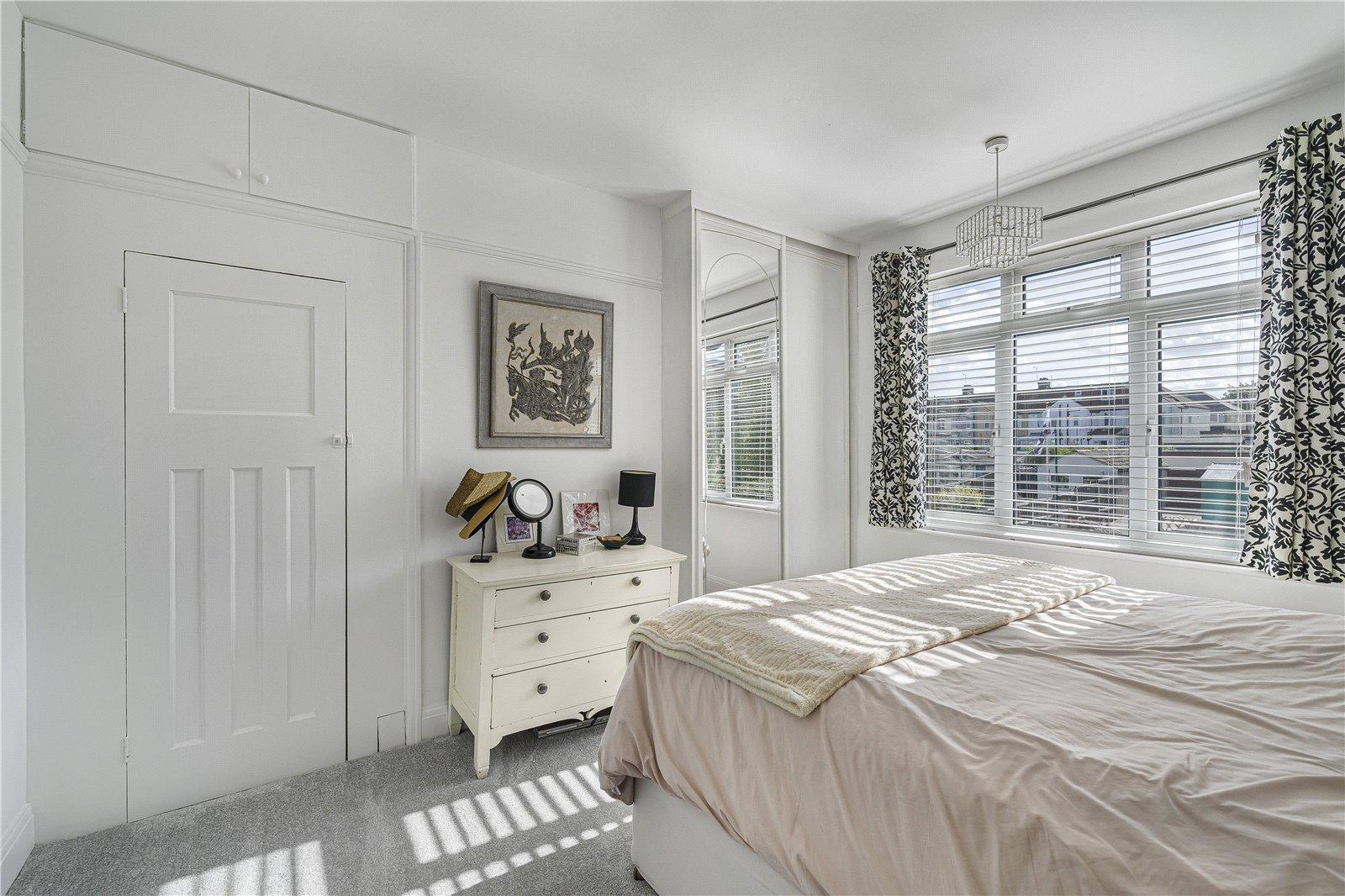 3 bedroom house for sale in Rainham | Robinson Michael & Jackson