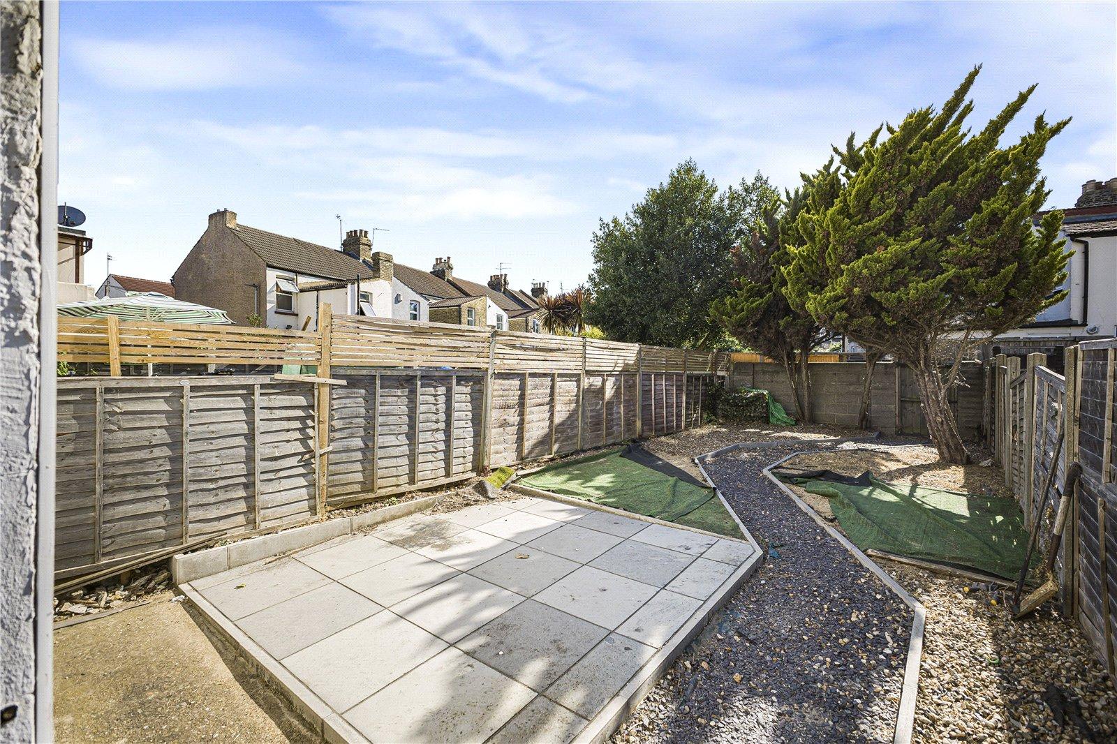 2 bedroom property for sale in Gillingham | Robinson Michael & Jackson