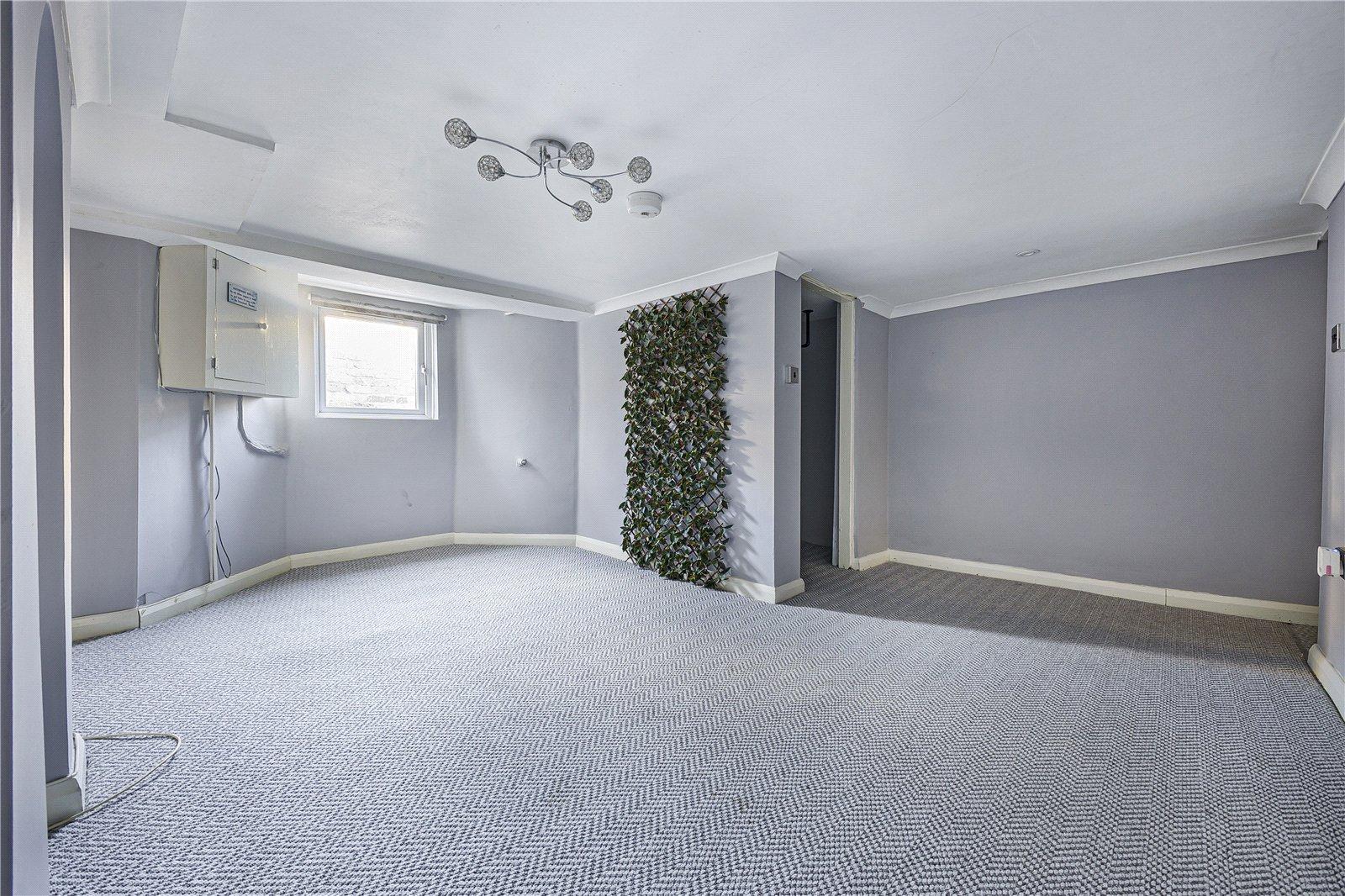 2 bedroom property for sale in Gillingham | Robinson Michael & Jackson
