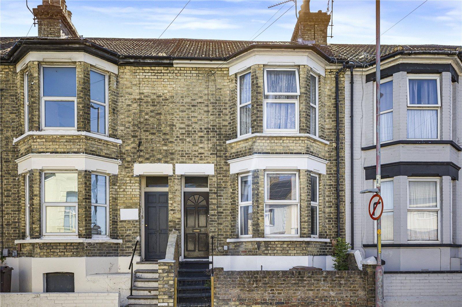 2 bedroom property for sale in Gillingham | Robinson Michael & Jackson