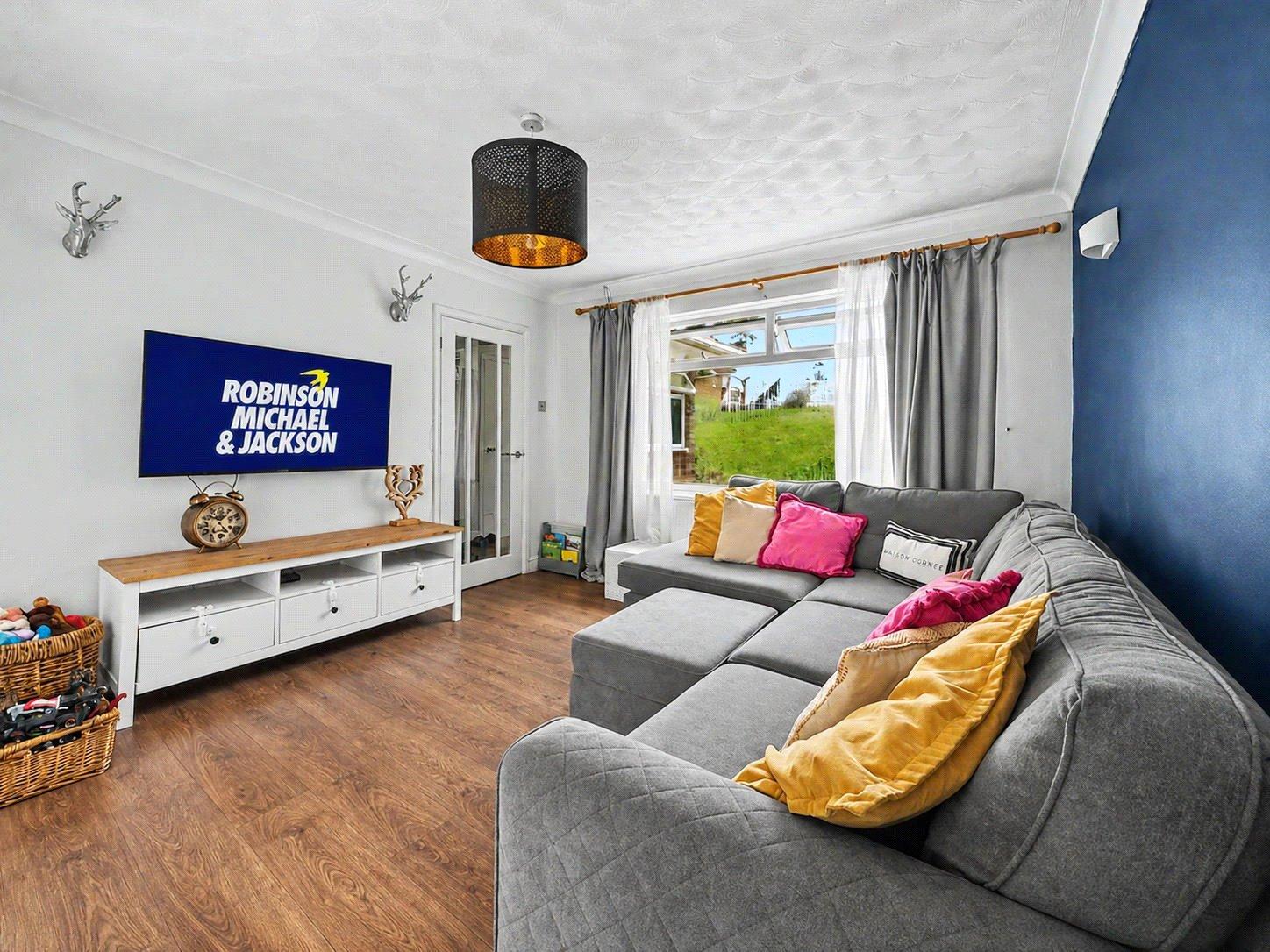 3 bedroom house for sale in Rainham | Robinson Michael & Jackson